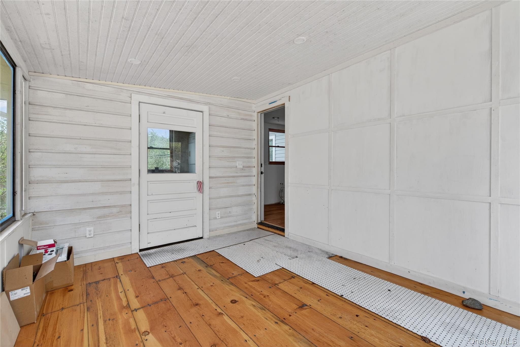 1810 Sawkill Park Road Property Photo 4