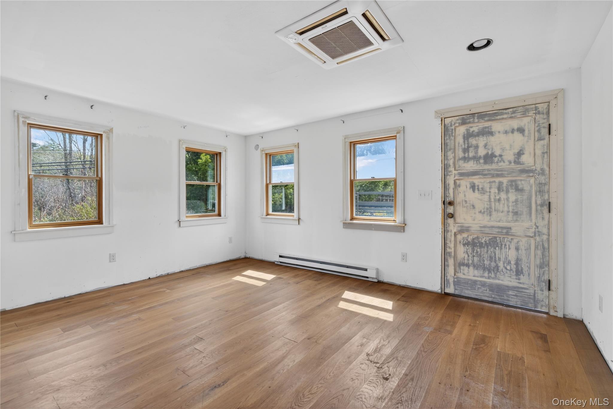 1810 Sawkill Park Road Property Photo 6