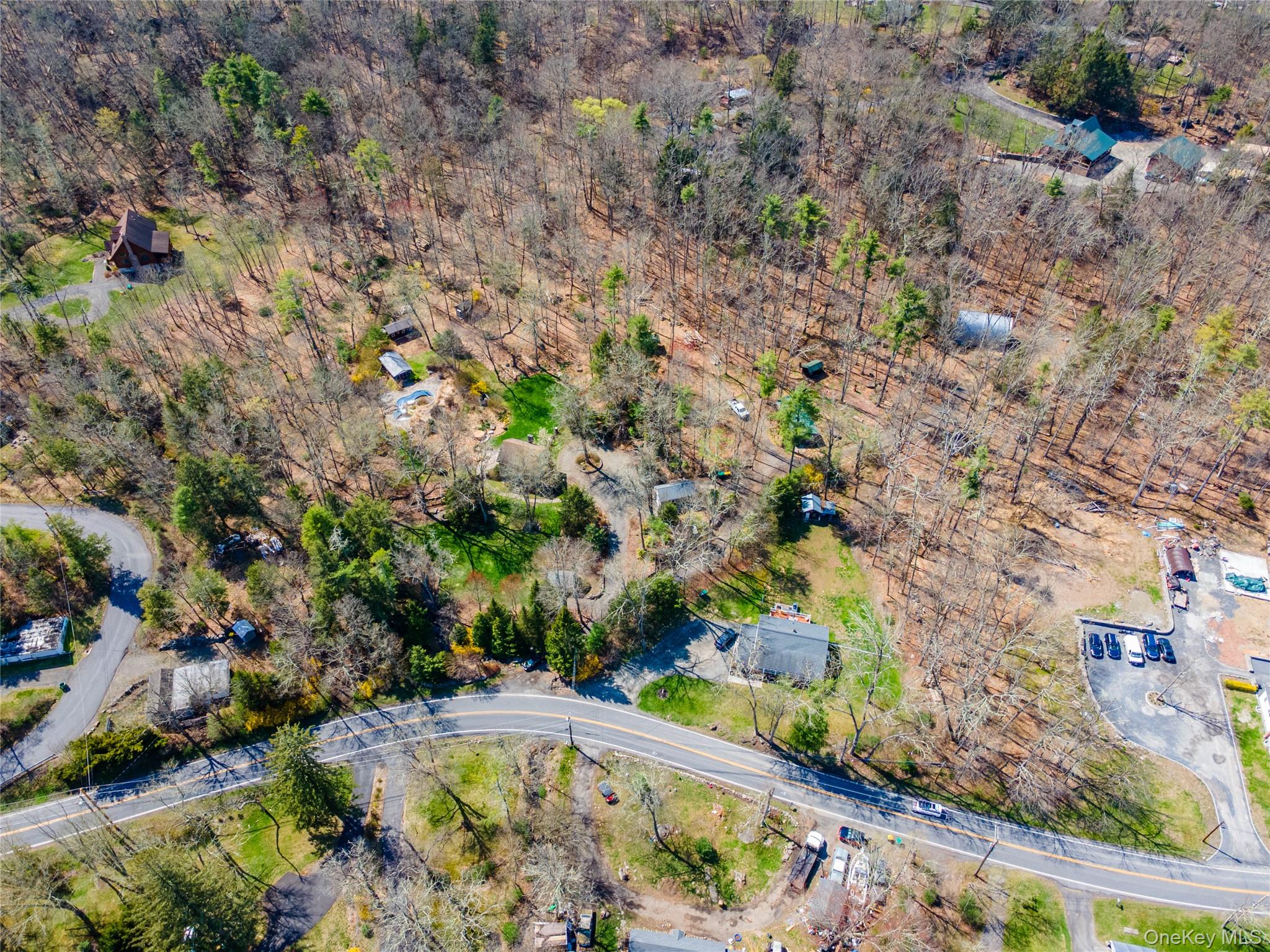 1812-1816 Sawkill Park Road Property Photo 2