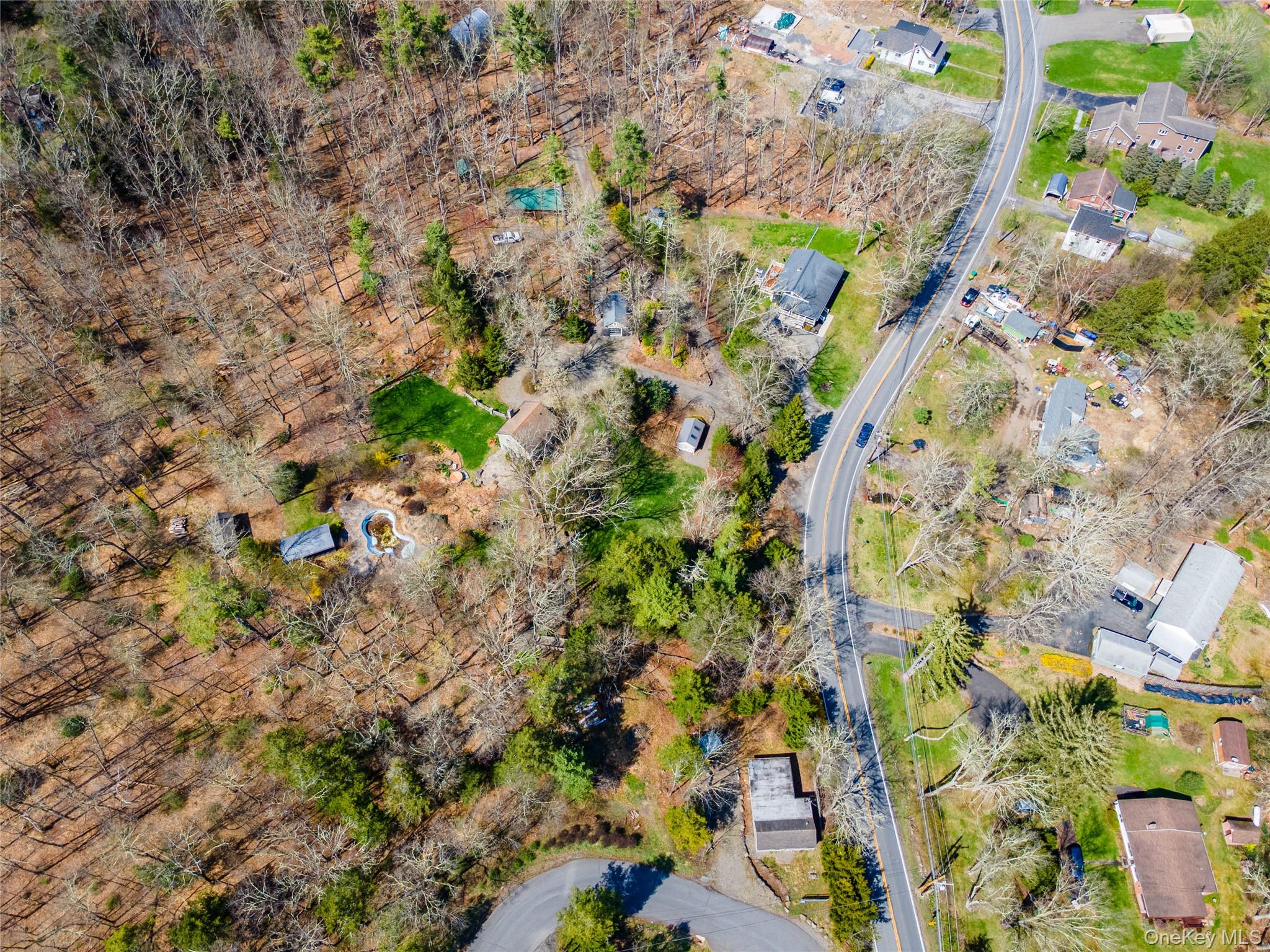 1812-1816 Sawkill Park Road Property Photo 3