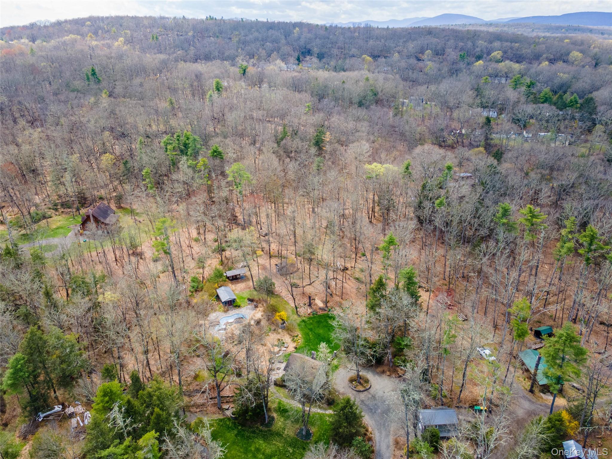 1812-1816 Sawkill Park Road Property Photo 9