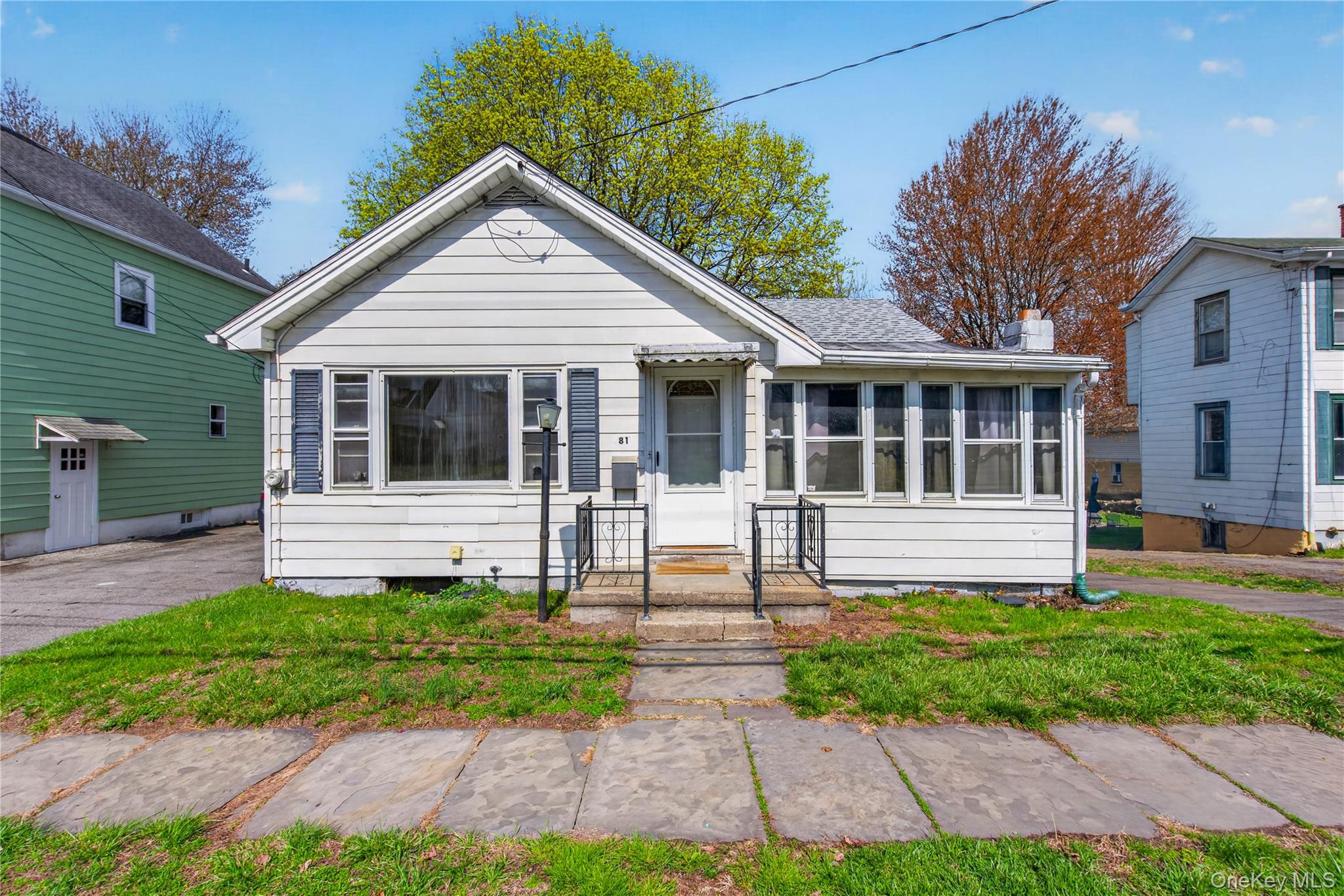81 Pine Grove Avenue Property Photo 1