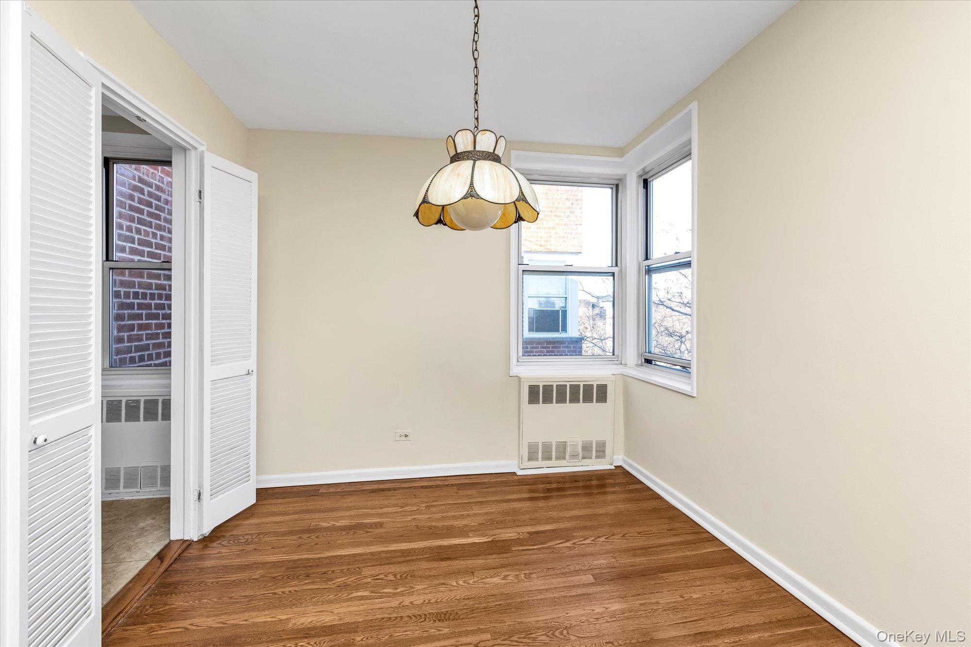 209-80 18 Avenue 6d Property Photo 6