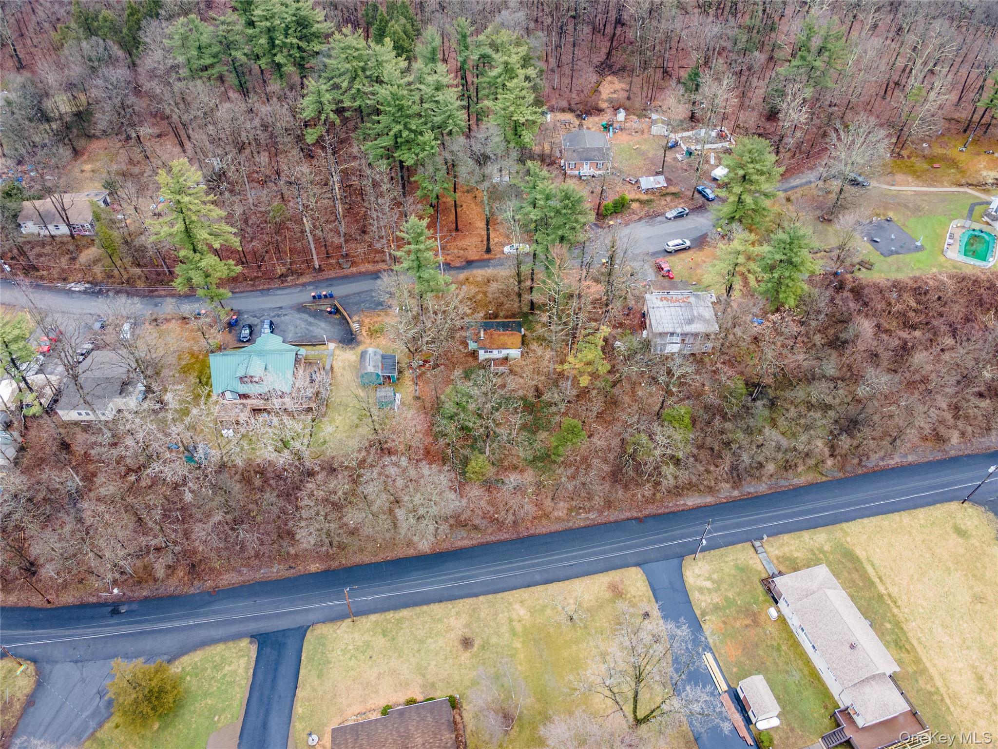 56 South Drive Property Photo 5