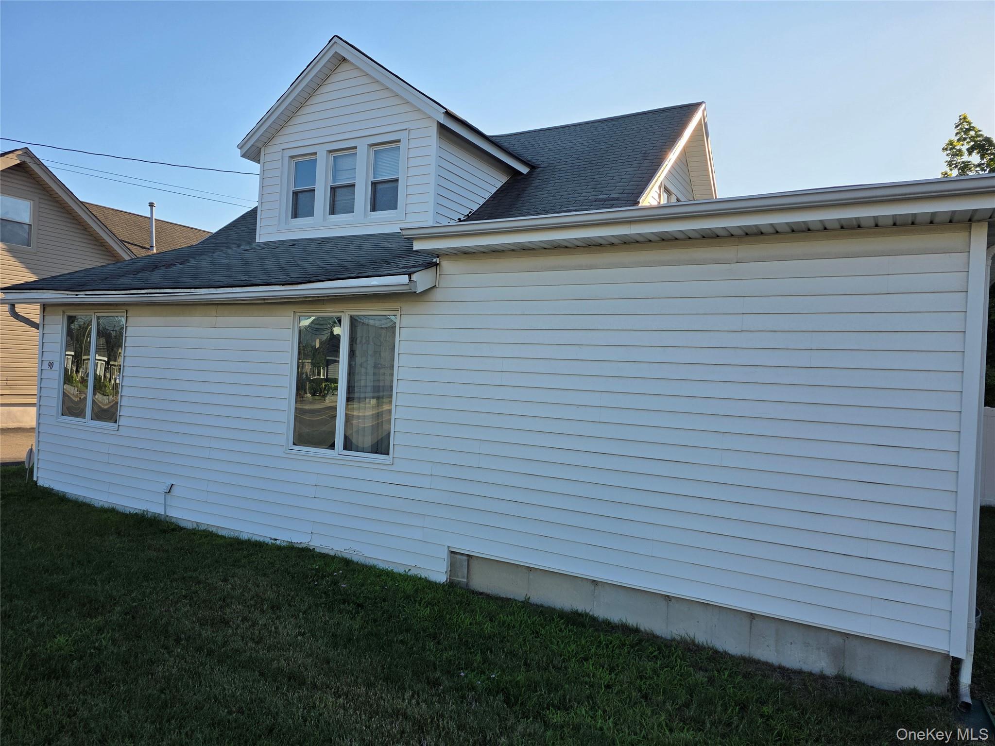 90 Medford Avenue Property Photo 3
