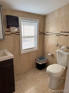 90 Medford Avenue Property Photo 8