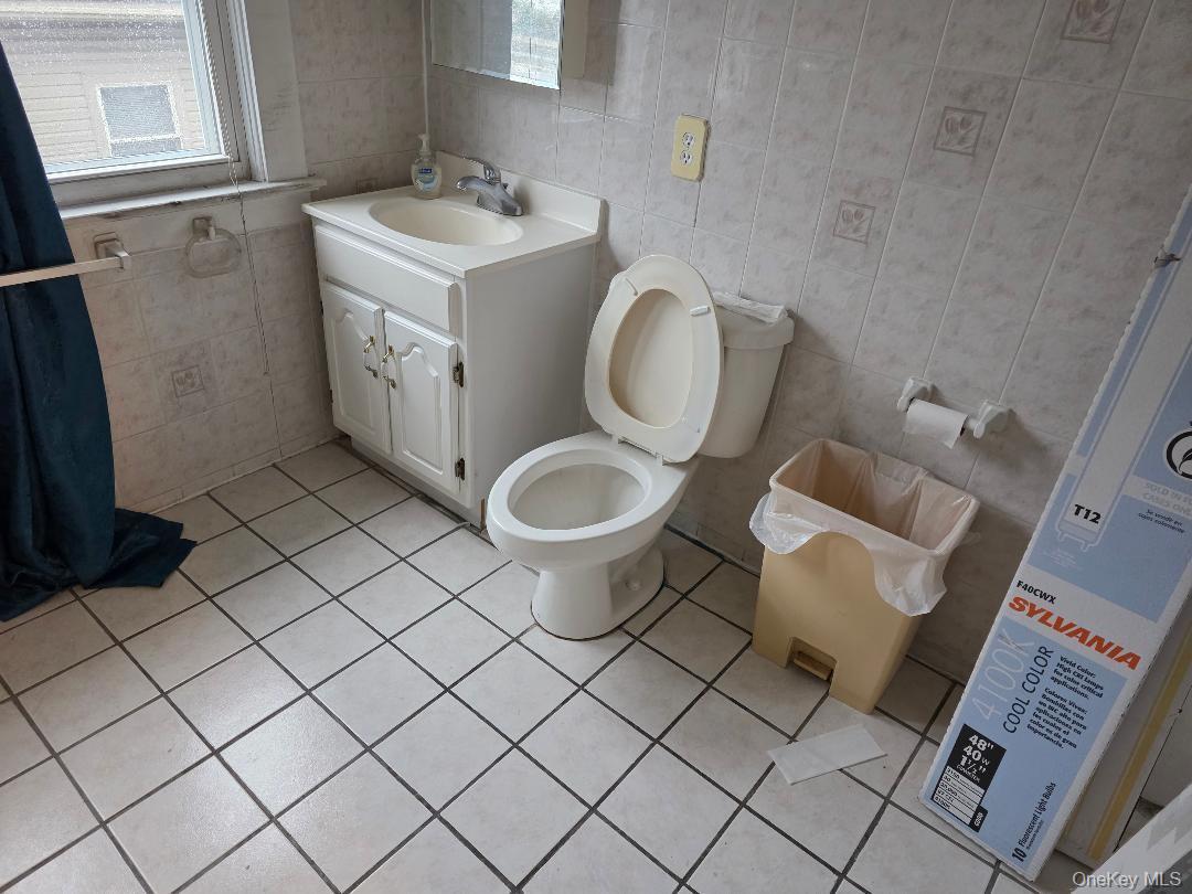 90 Medford Avenue Property Photo 25