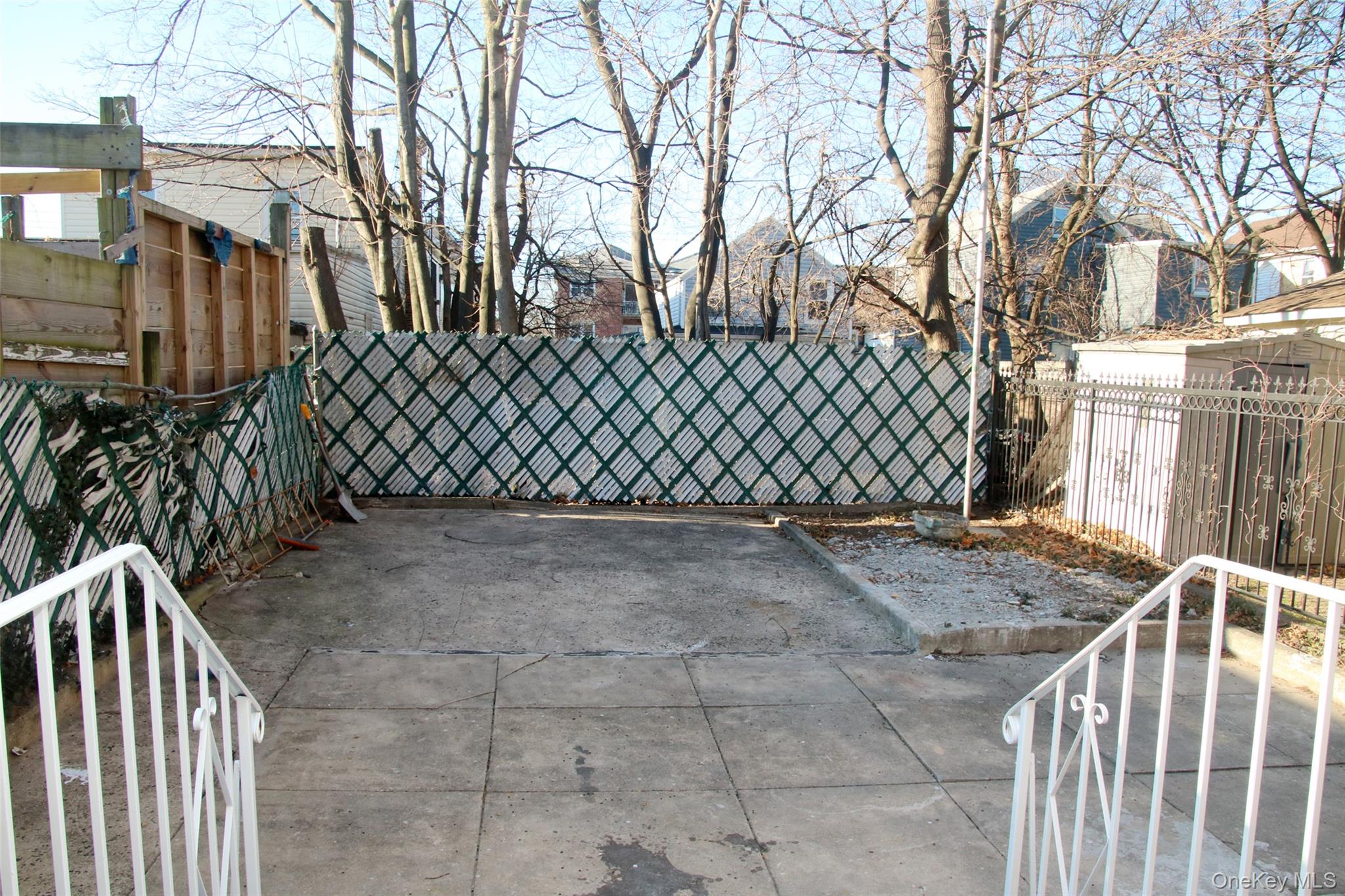 1438 E 95 Street Property Photo 11