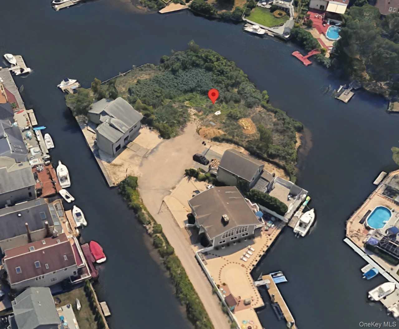 6 Island Plaza Property Photo 1