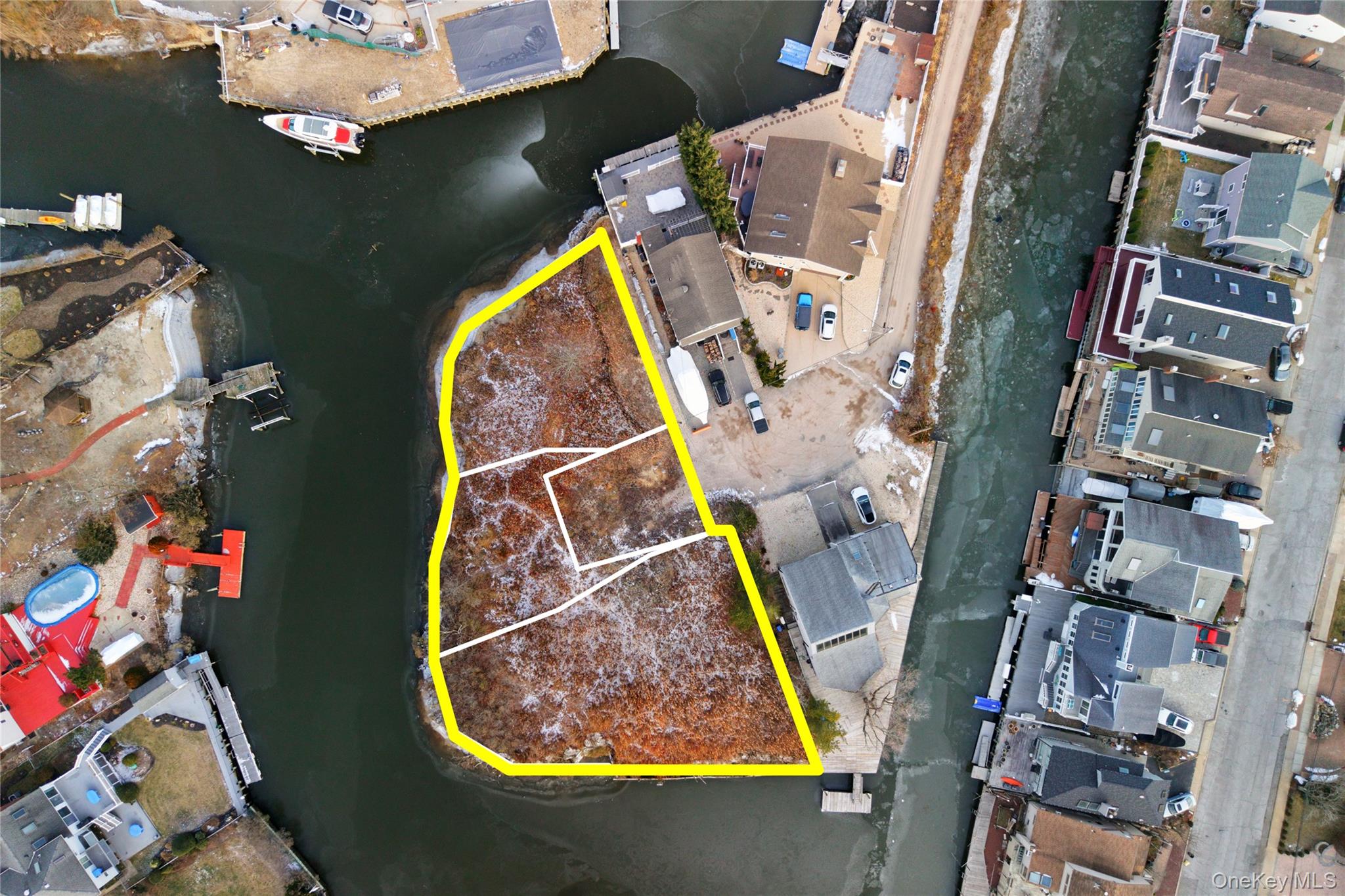 6 Island Plaza Property Photo 13