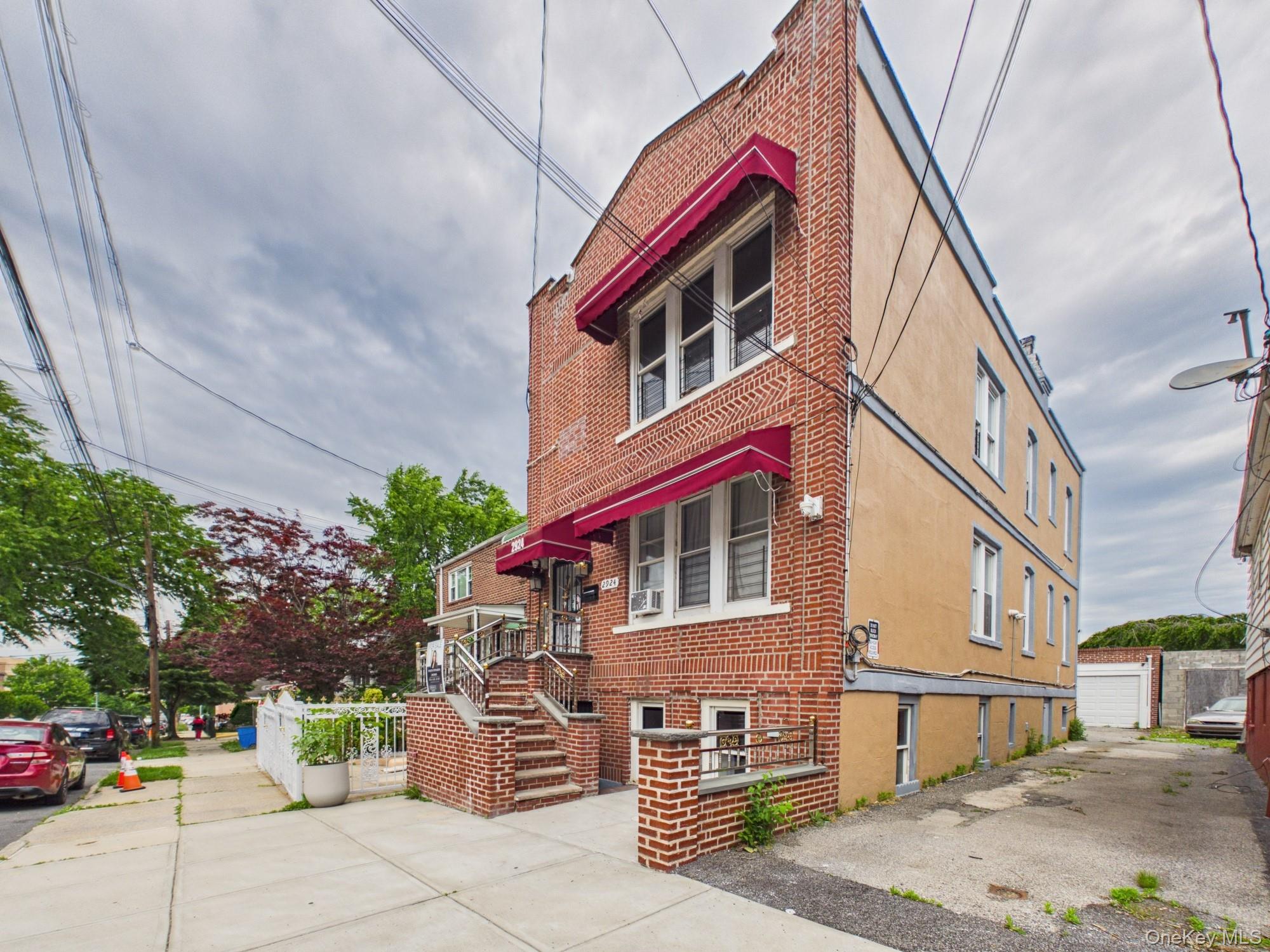2924 Yates Avenue Property Photo 4