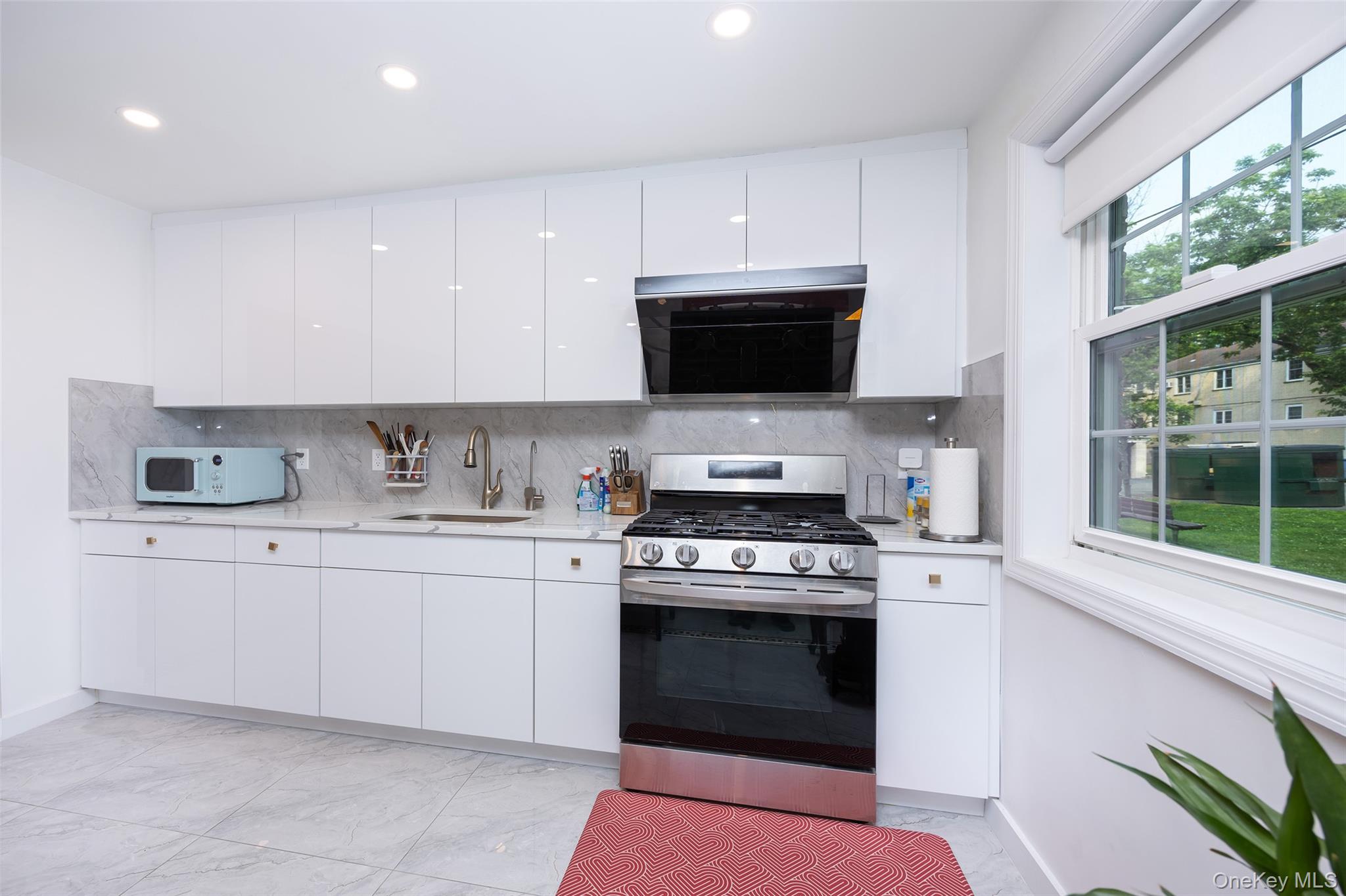 223-36 65th Avenue 2a Property Photo 11