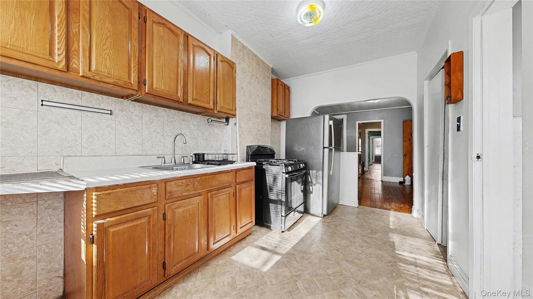 6424 Madison Street Property Photo 19