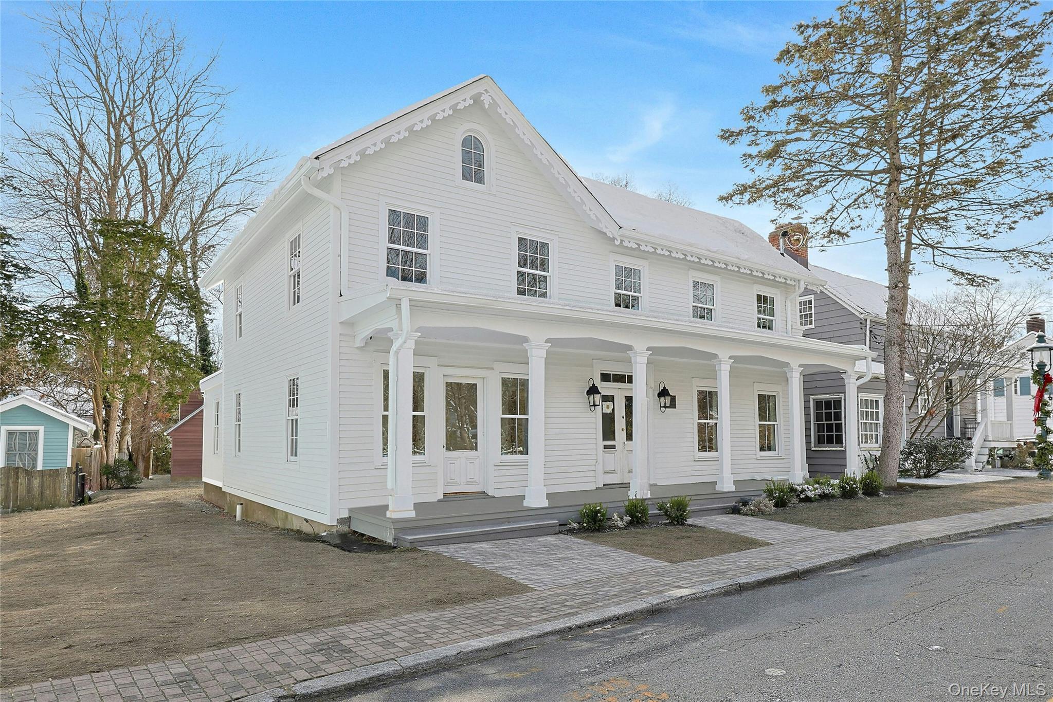 77 Main Street Property Photo 1