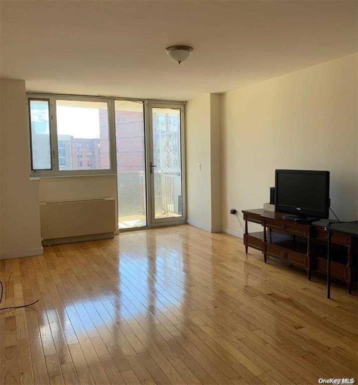 133-38 Sanford Avenue 7e Property Photo 2