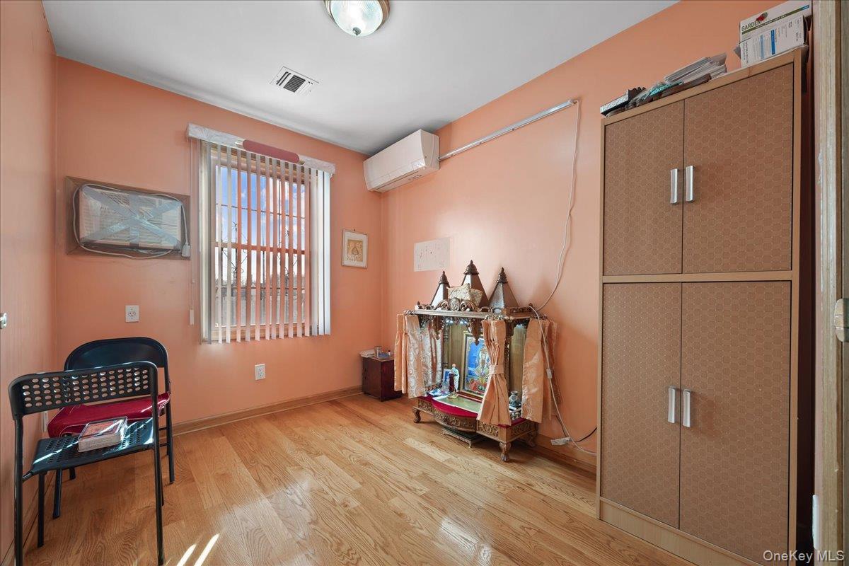 8132 265th Street Property Photo 13