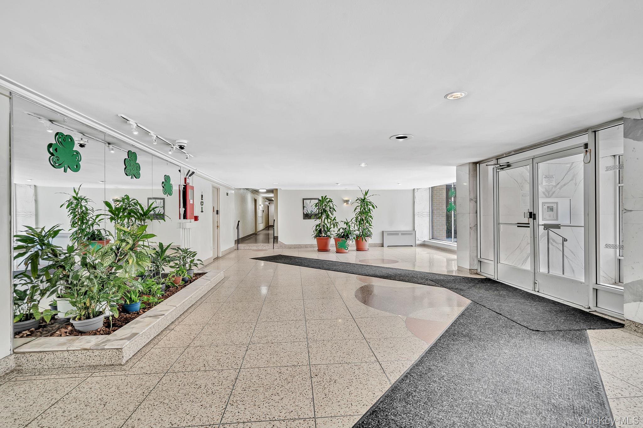 3 Sadore Lane 1e Property Photo 19