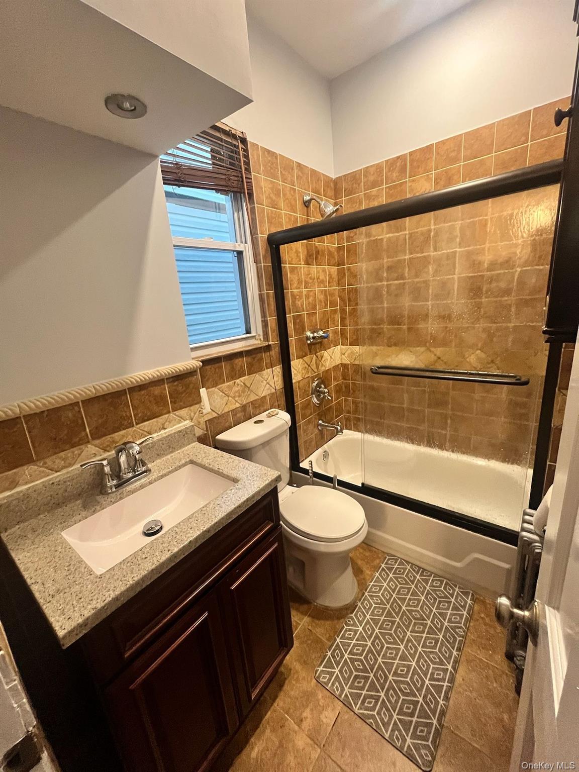 11423 Sutter Property Photo 7