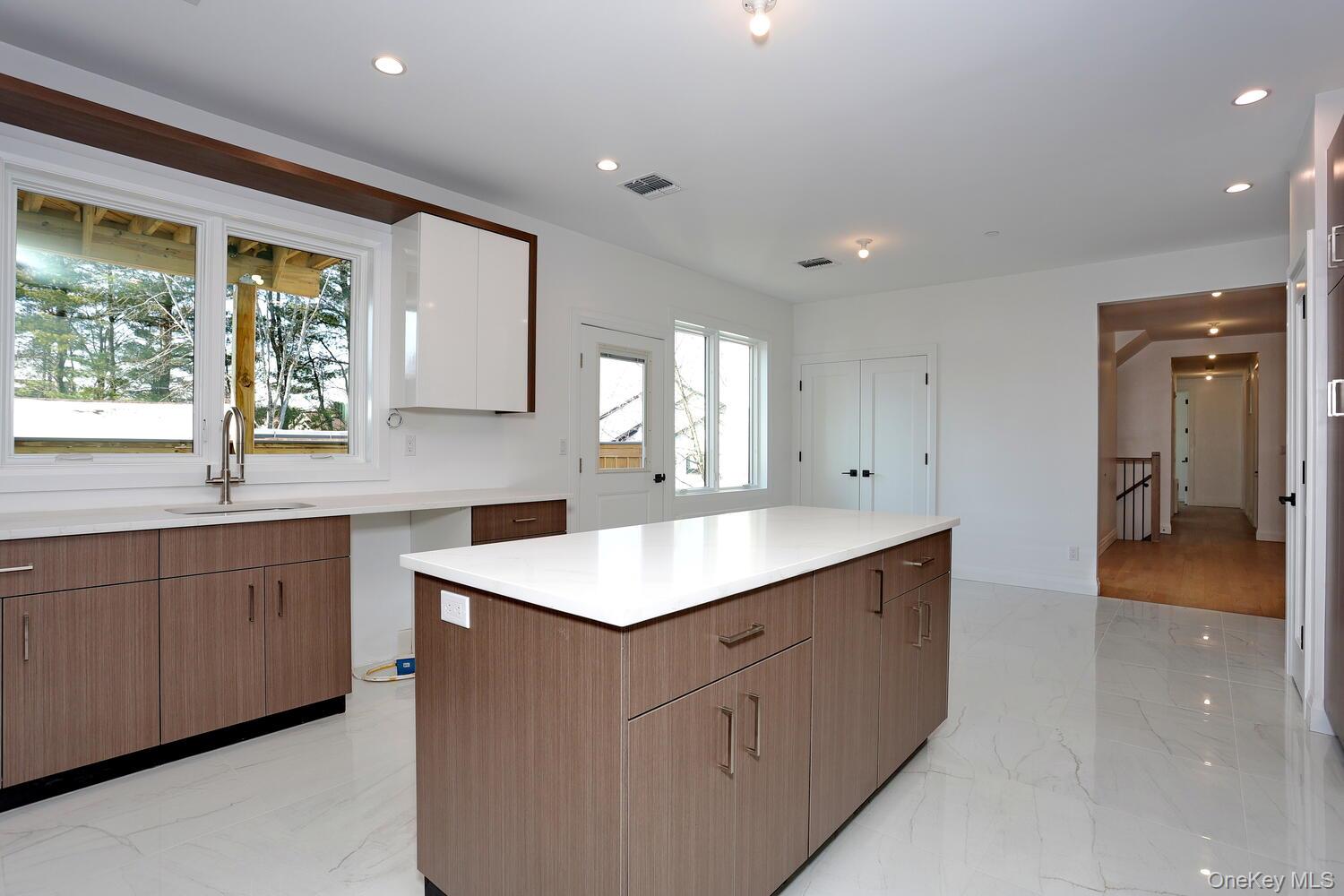 4 Howard Drive 213 Property Photo 11