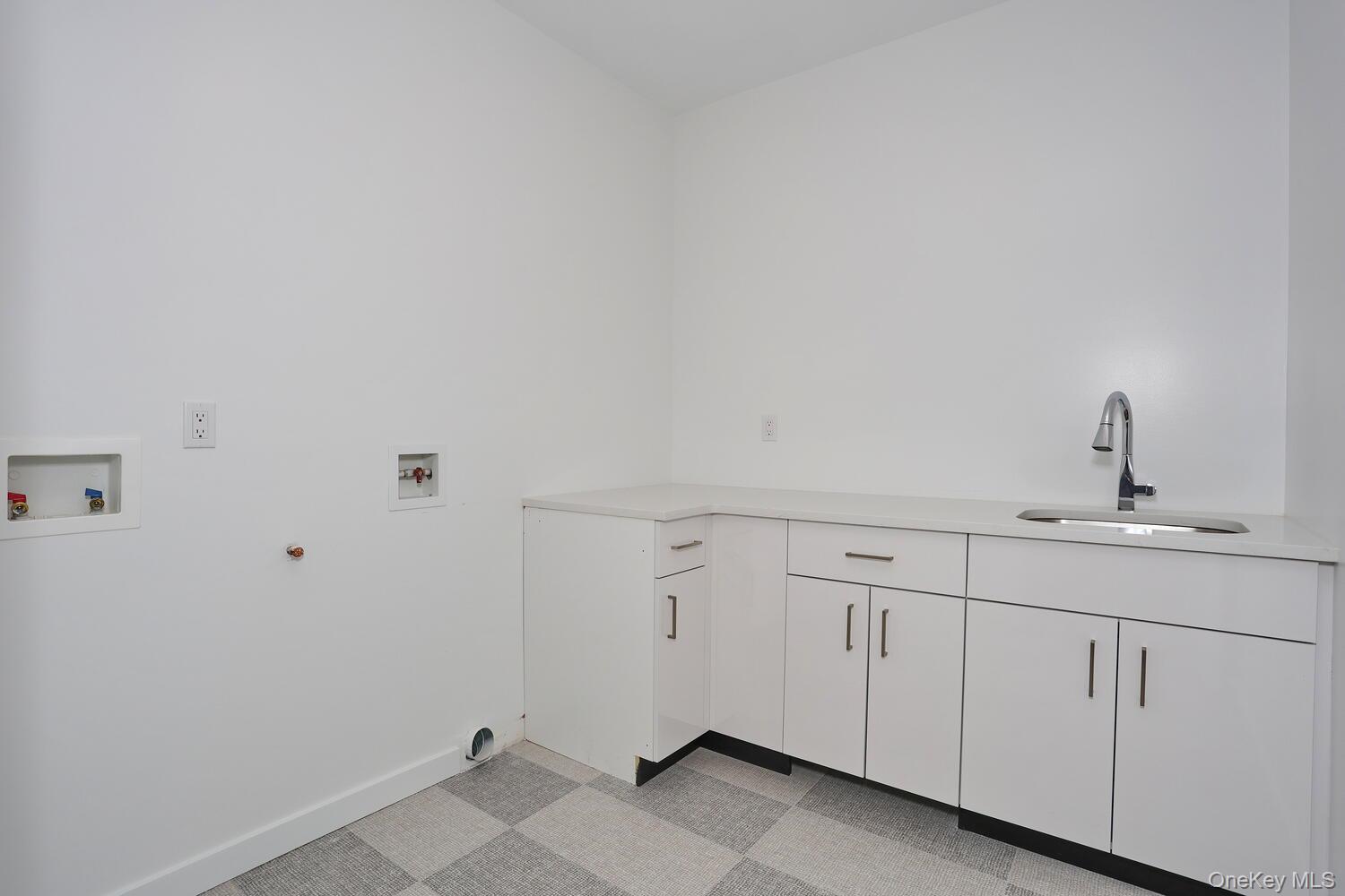 4 Howard Drive 213 Property Photo 31