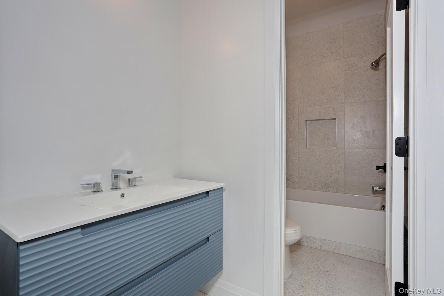 4 Howard Drive 213 Property Photo 32