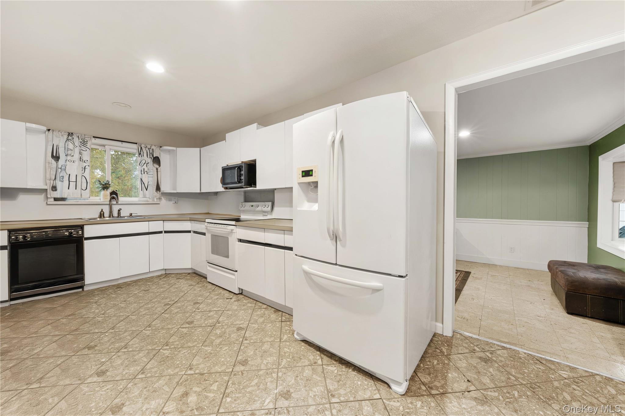 64 Wright Avenue Property Photo 10