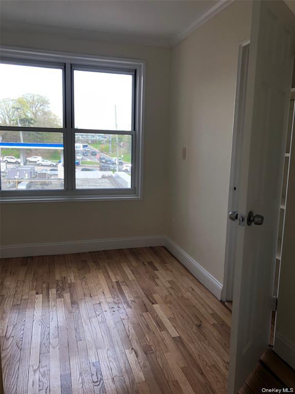 1296 Midland Avenue E4 Property Photo 10