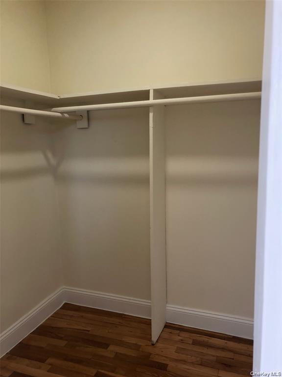 1296 Midland Avenue E4 Property Photo 13