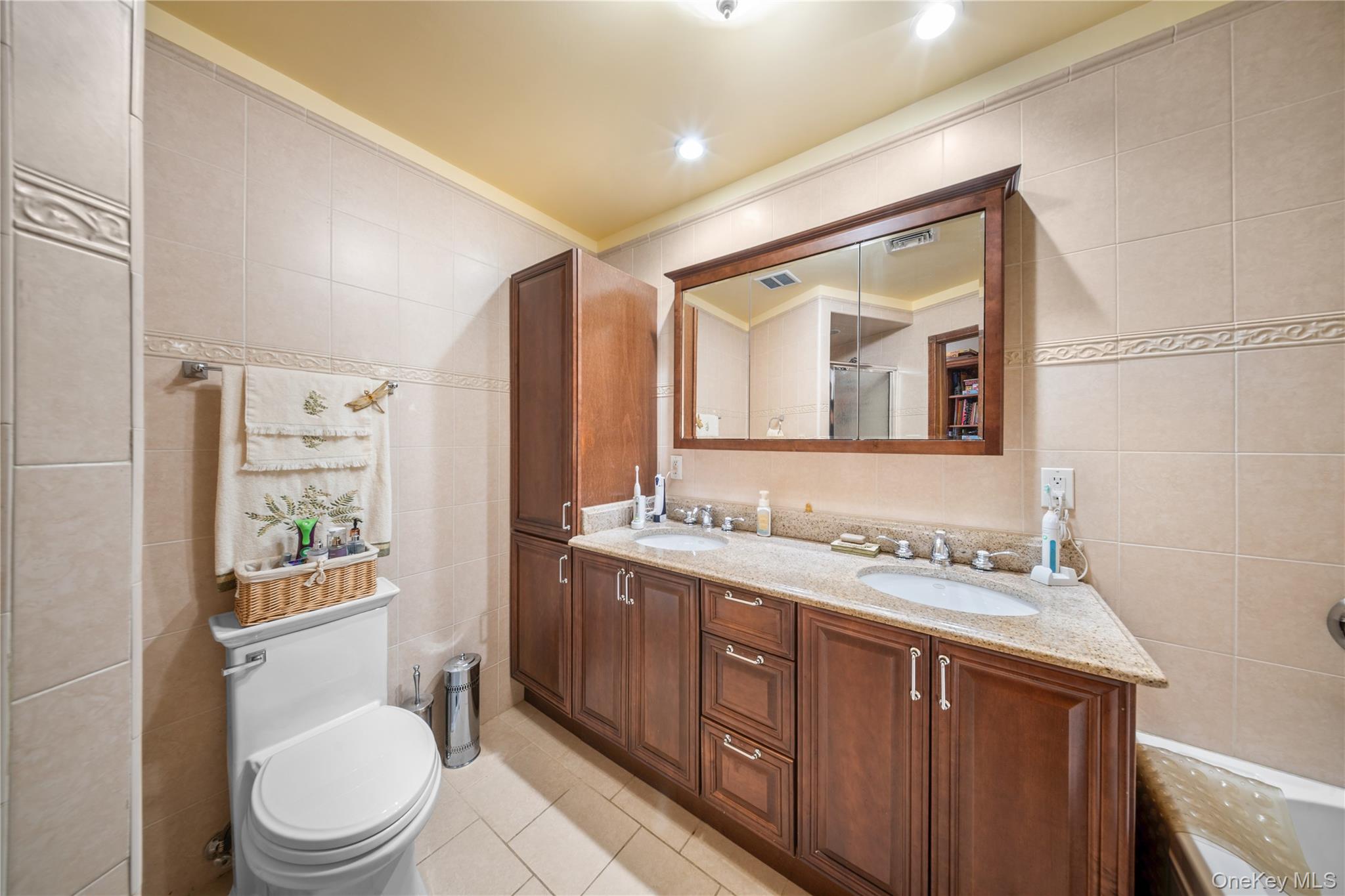 5351 63rd Street Property Photo 9