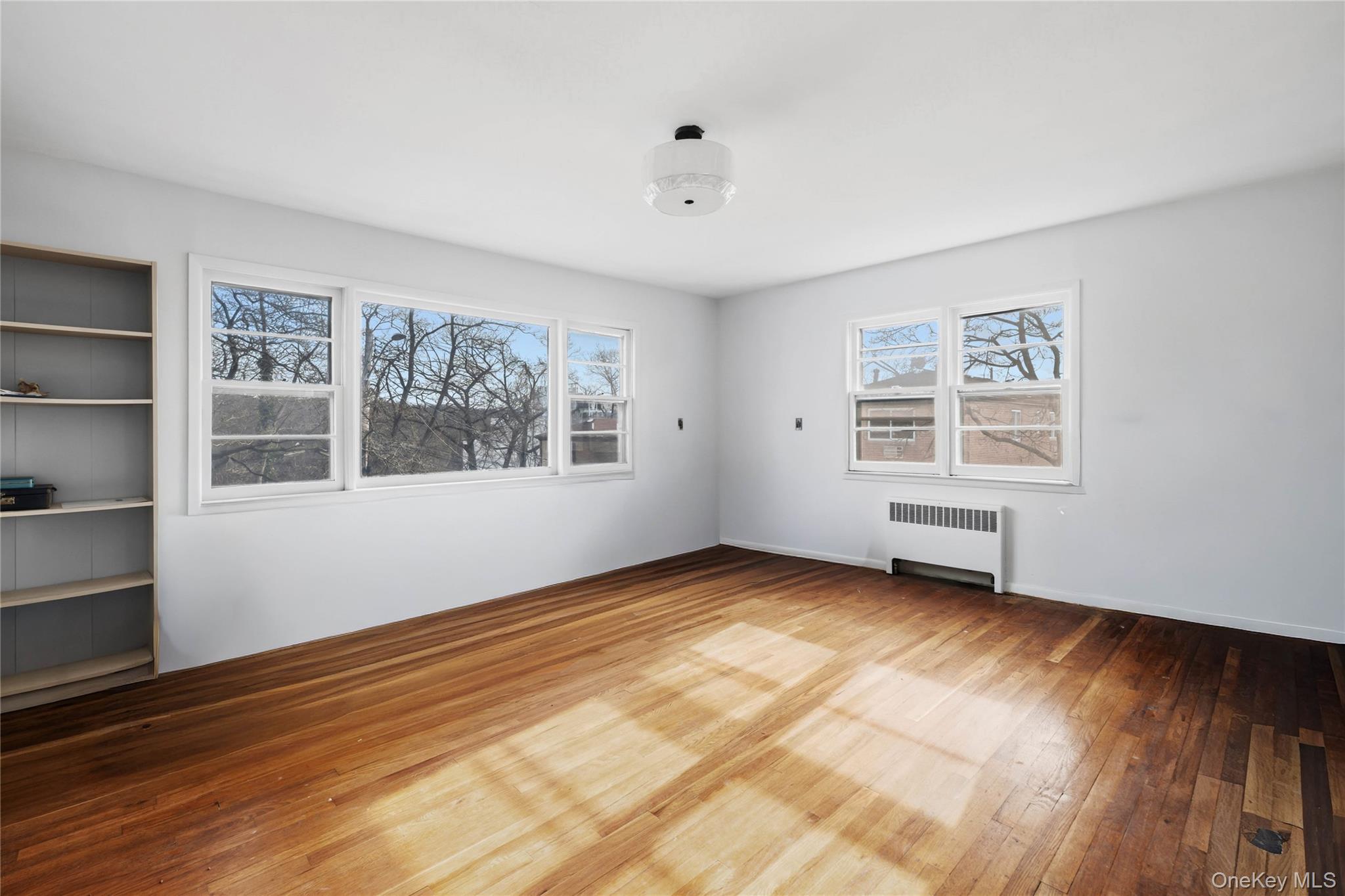 6209 Spencer Terrace Property Photo 3