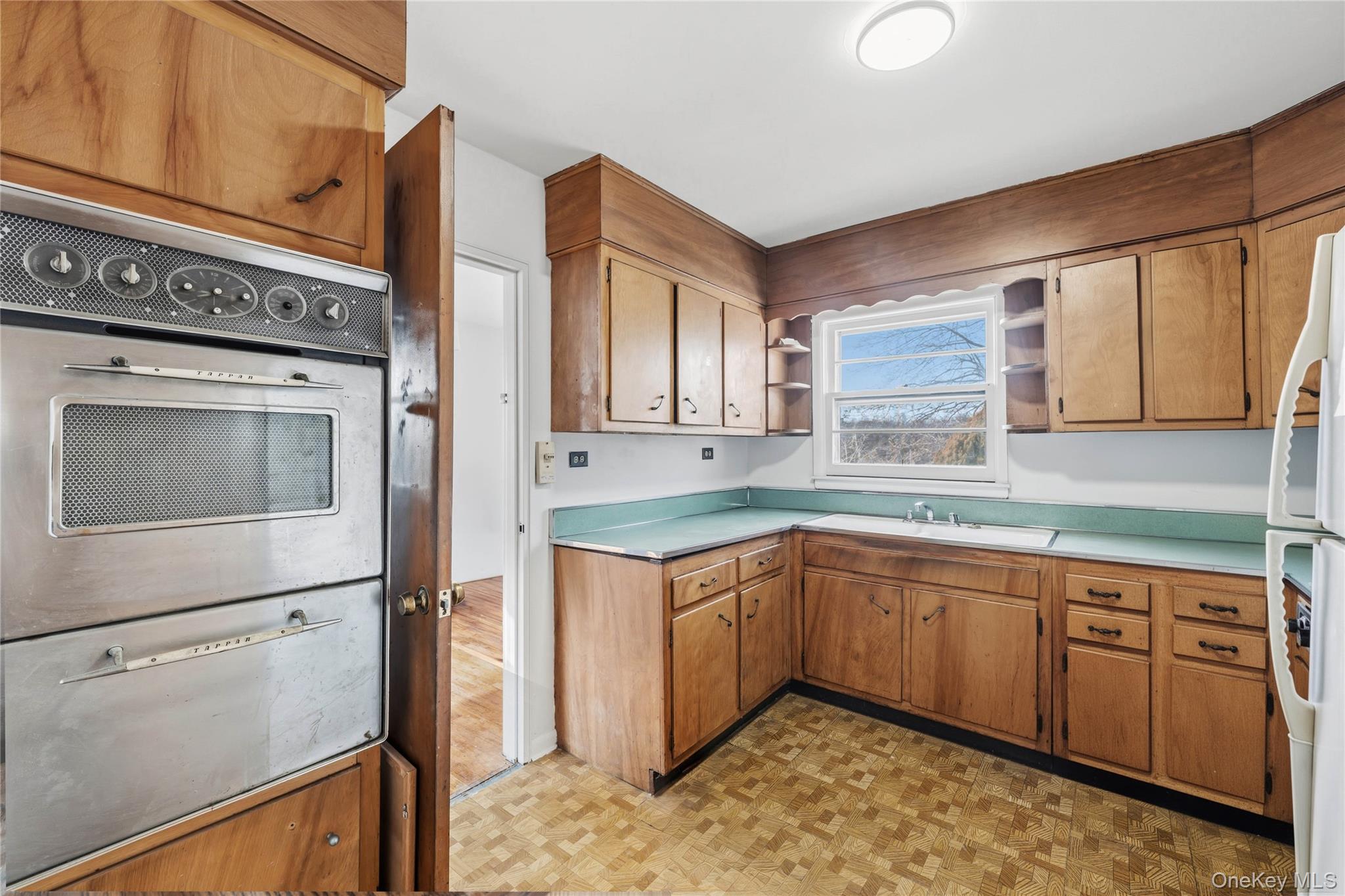 6209 Spencer Terrace Property Photo 7