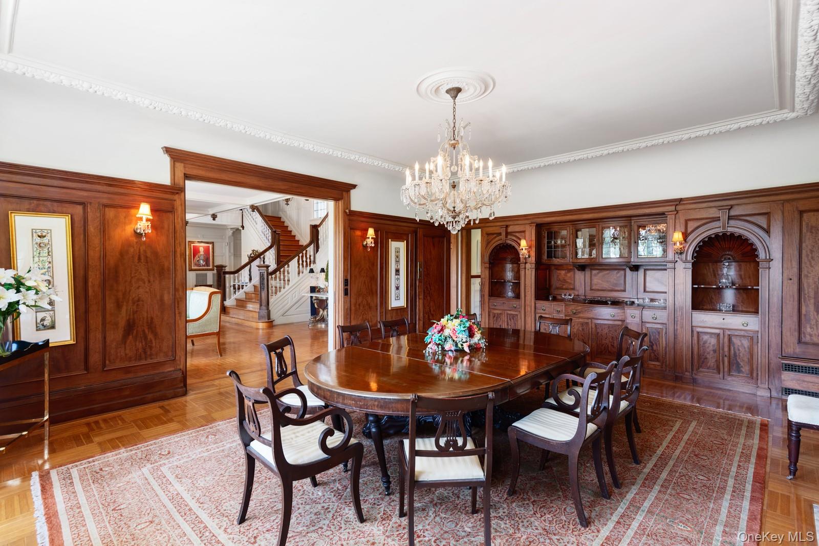 94 Quogue Street Property Photo 9
