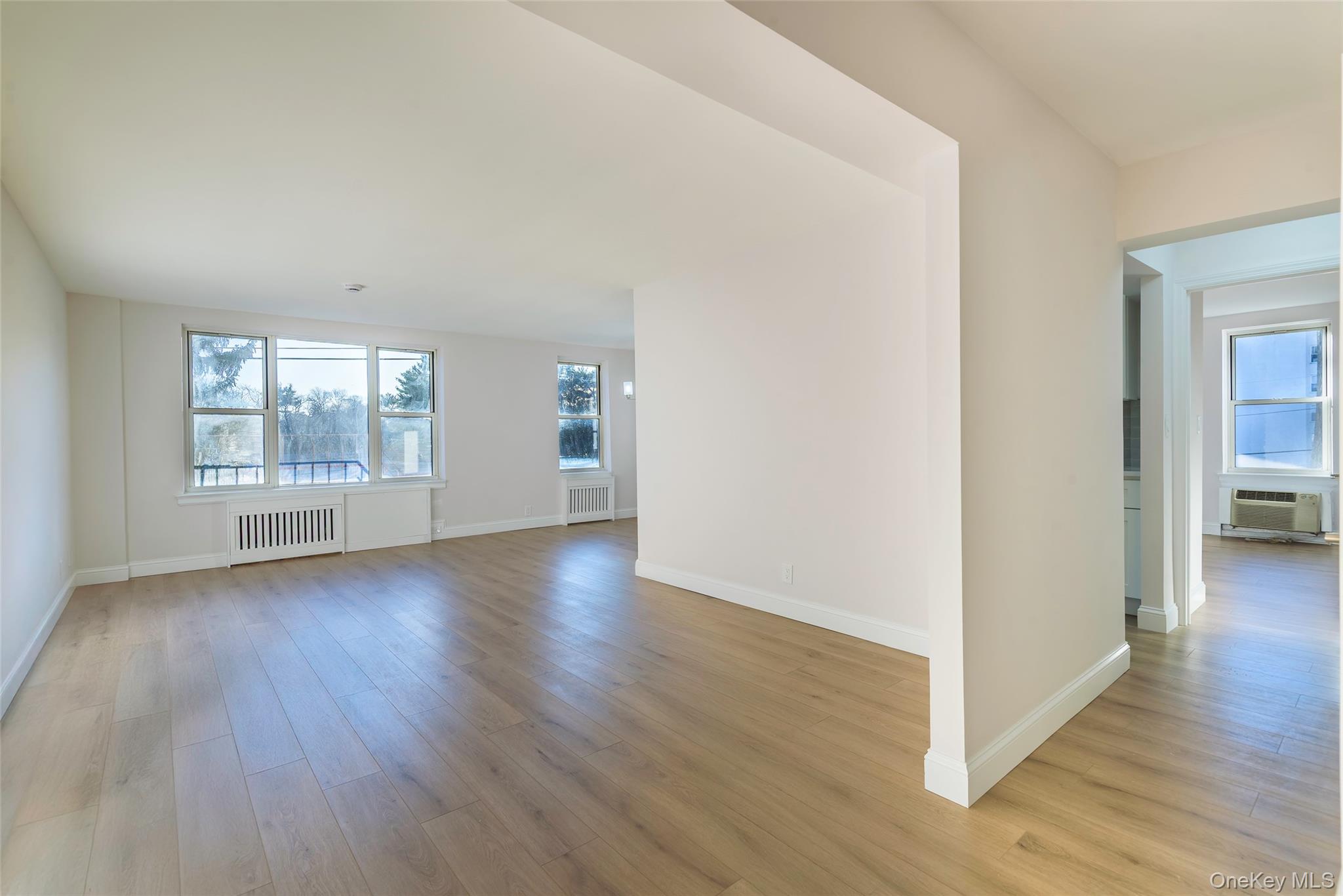 125 Bronx River Road 2e Property Photo 4