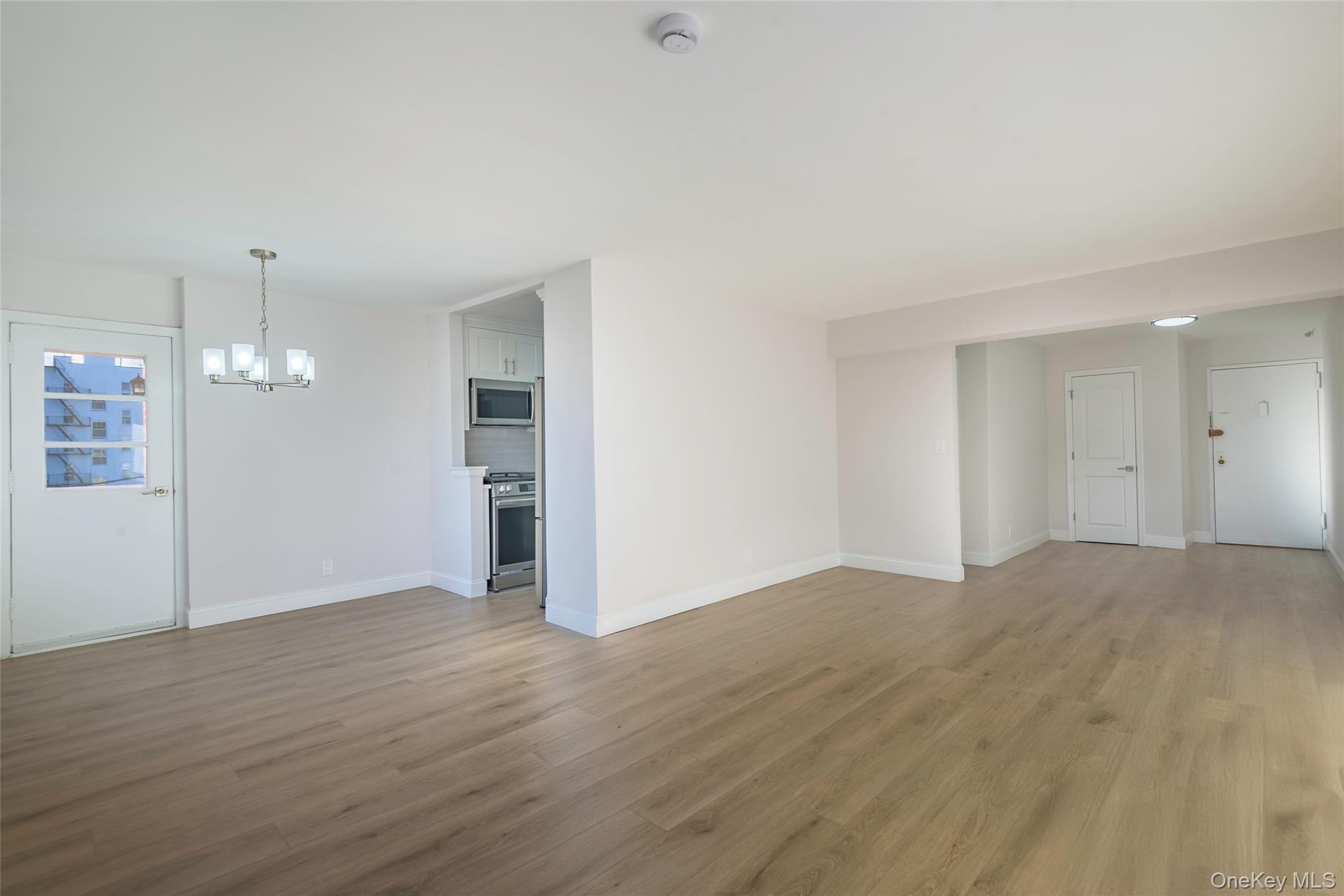 125 Bronx River Road 2e Property Photo 5