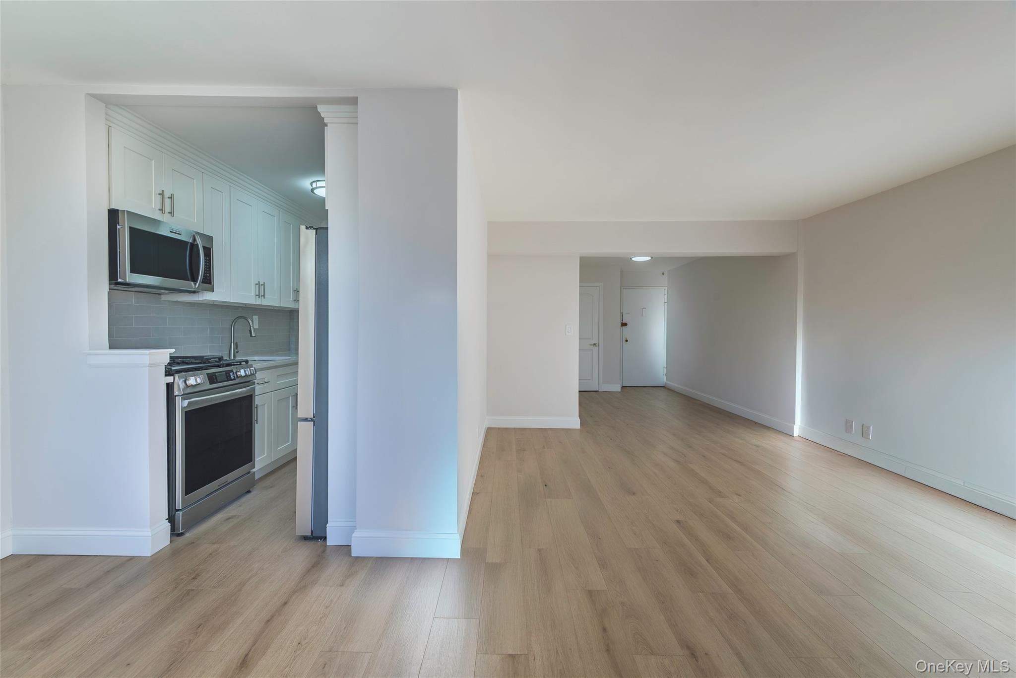 125 Bronx River Road 2e Property Photo 6