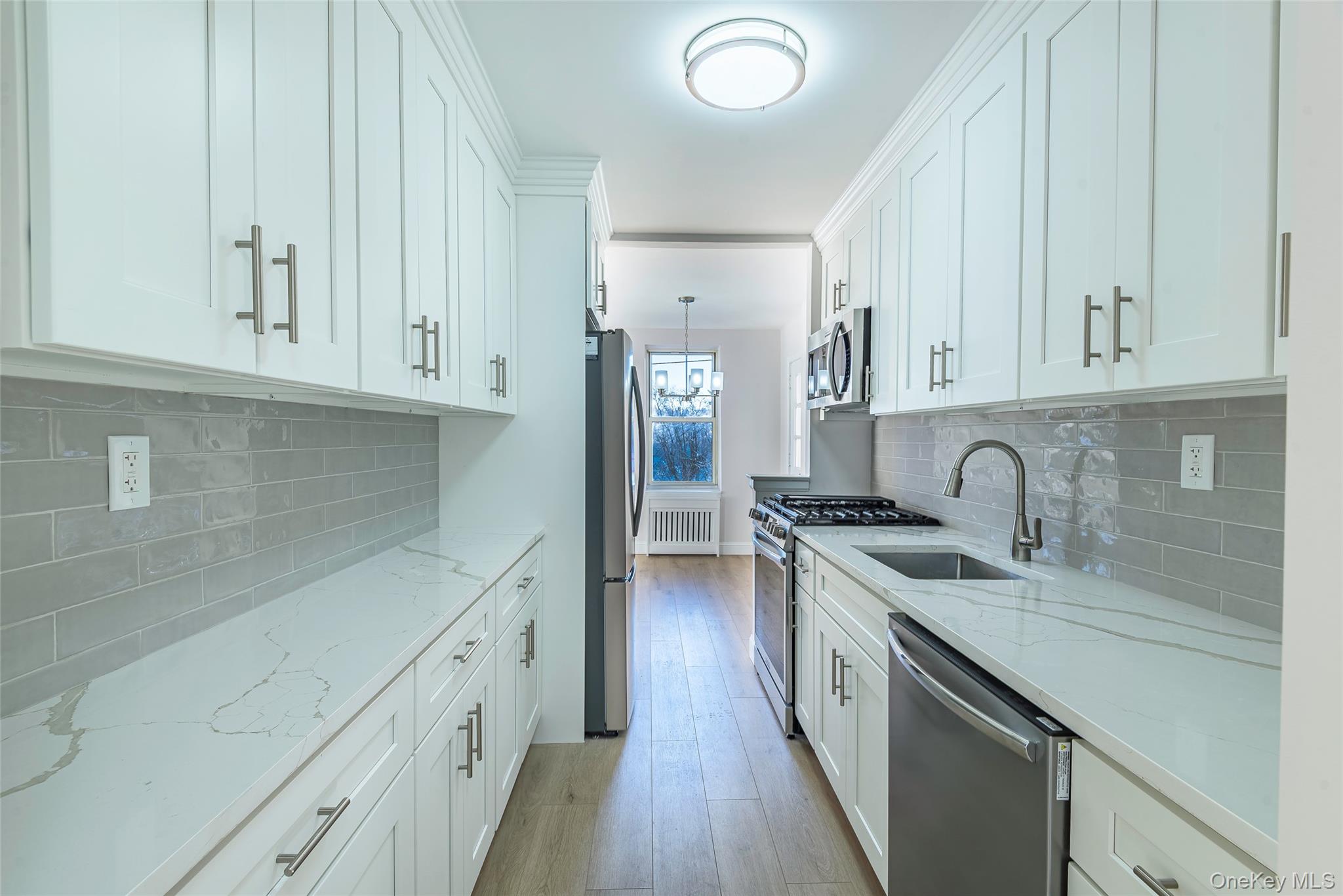 125 Bronx River Road 2e Property Photo 8
