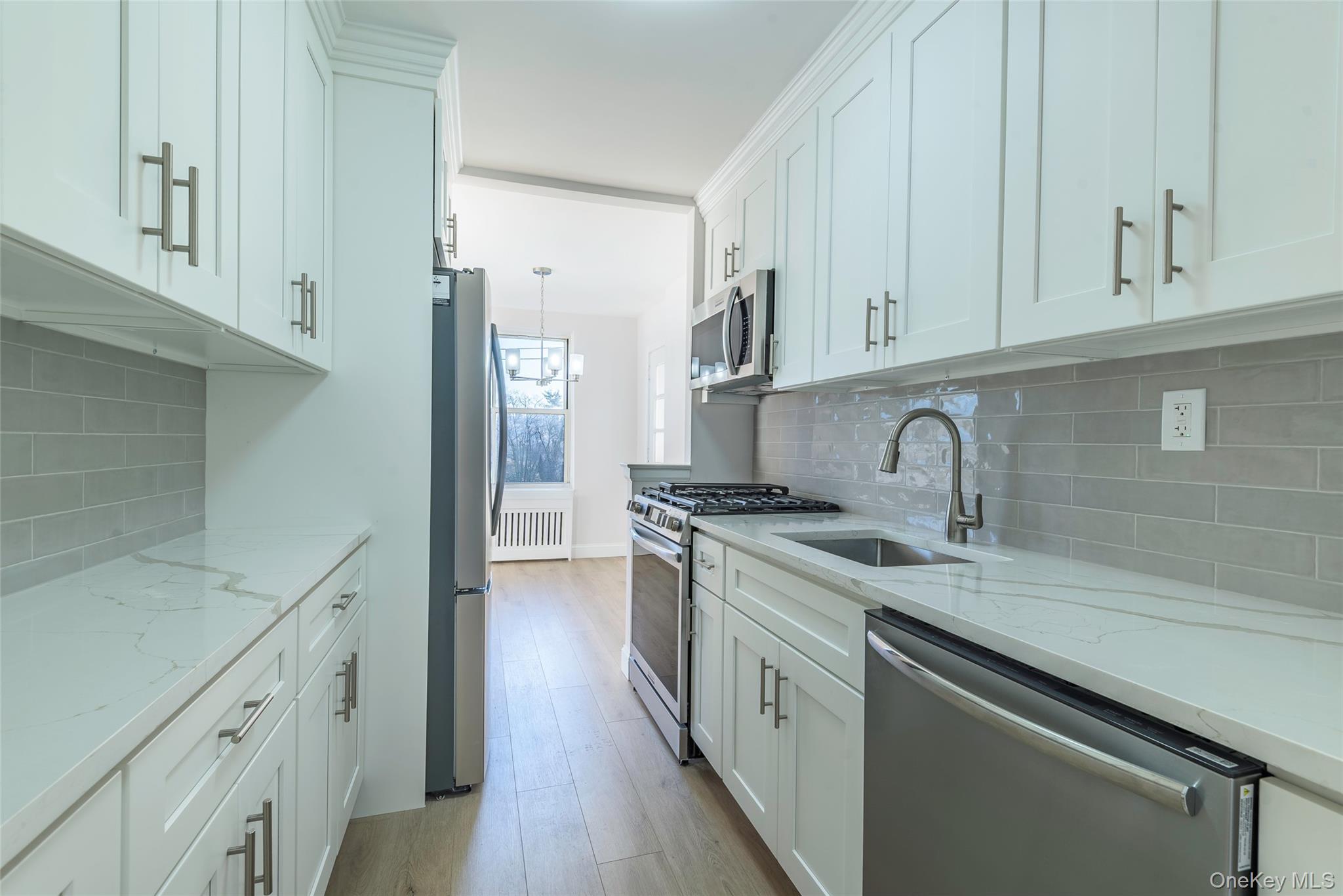 125 Bronx River Road 2e Property Photo 9
