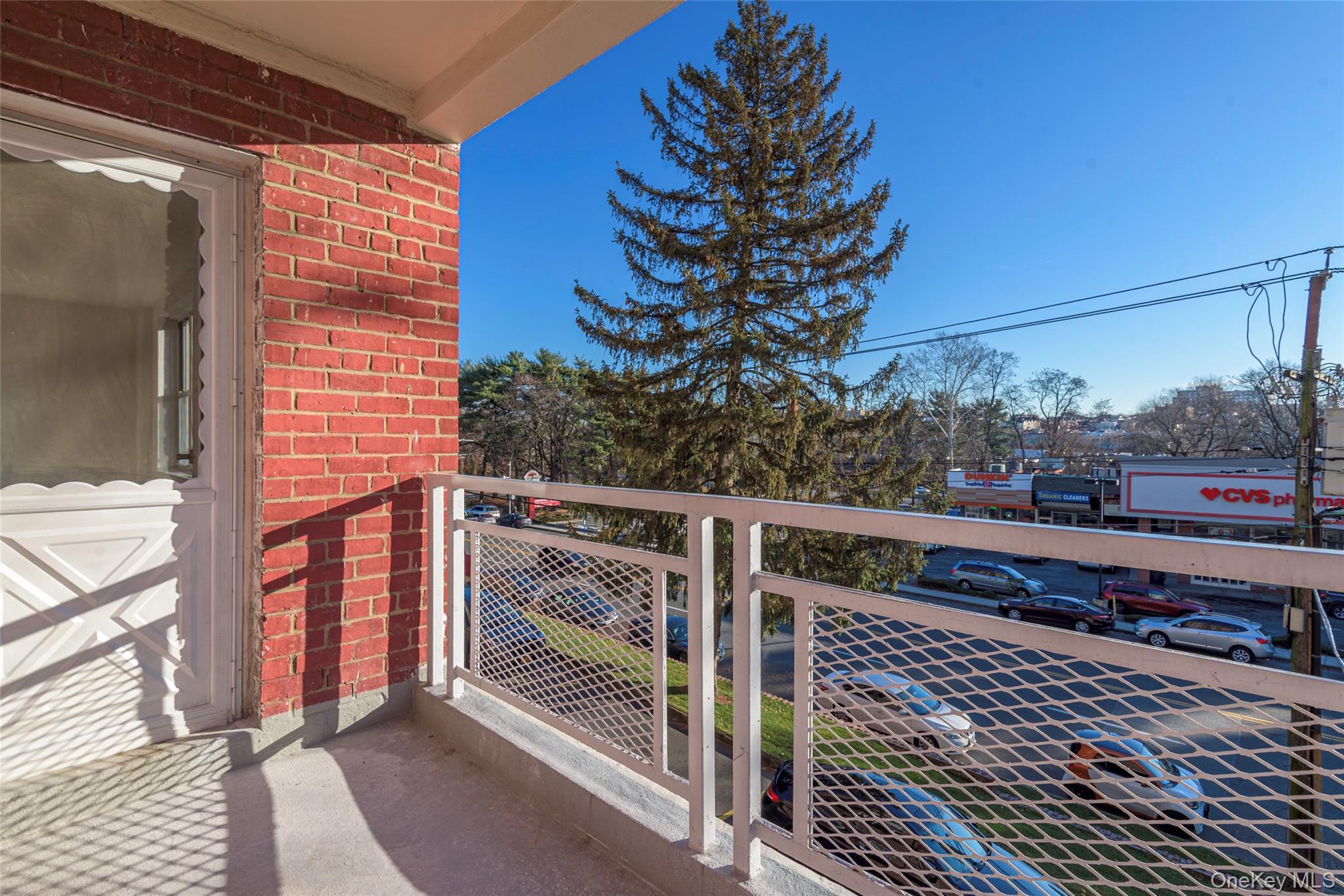 125 Bronx River Road 2e Property Photo 24