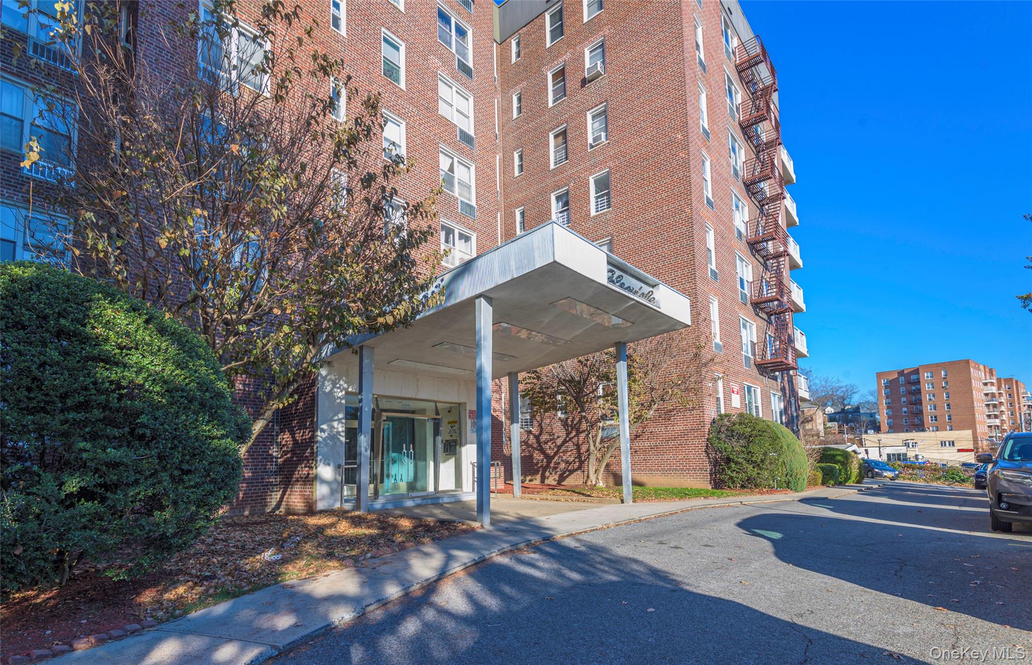 125 Bronx River Road 2e Property Photo 29