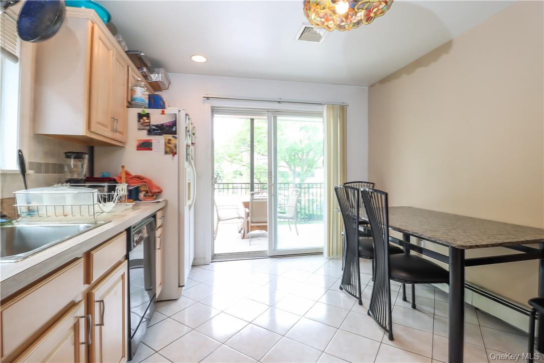 1078 Midland Avenue Property Photo 7