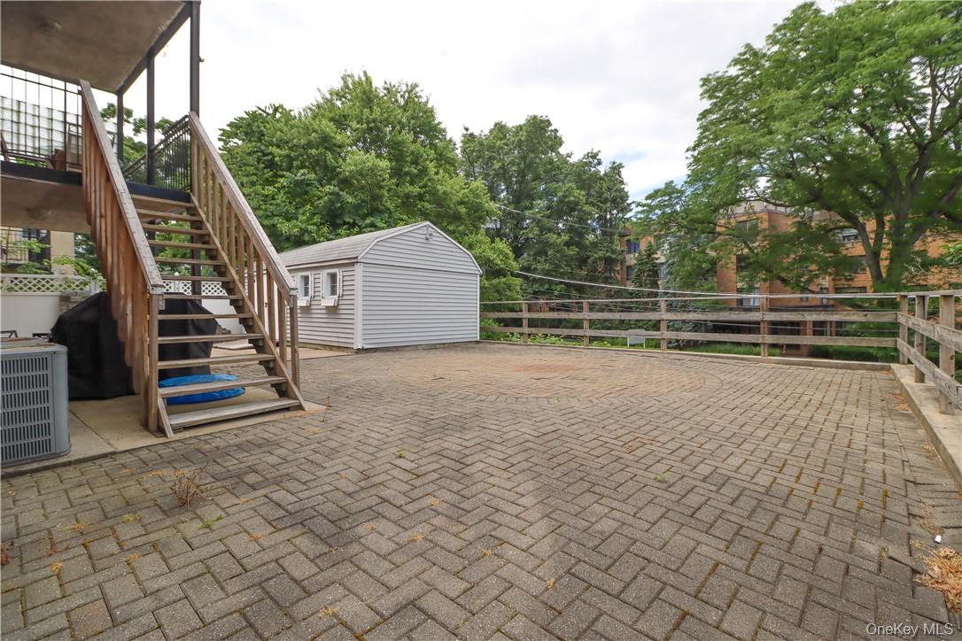 1078 Midland Avenue Property Photo 17