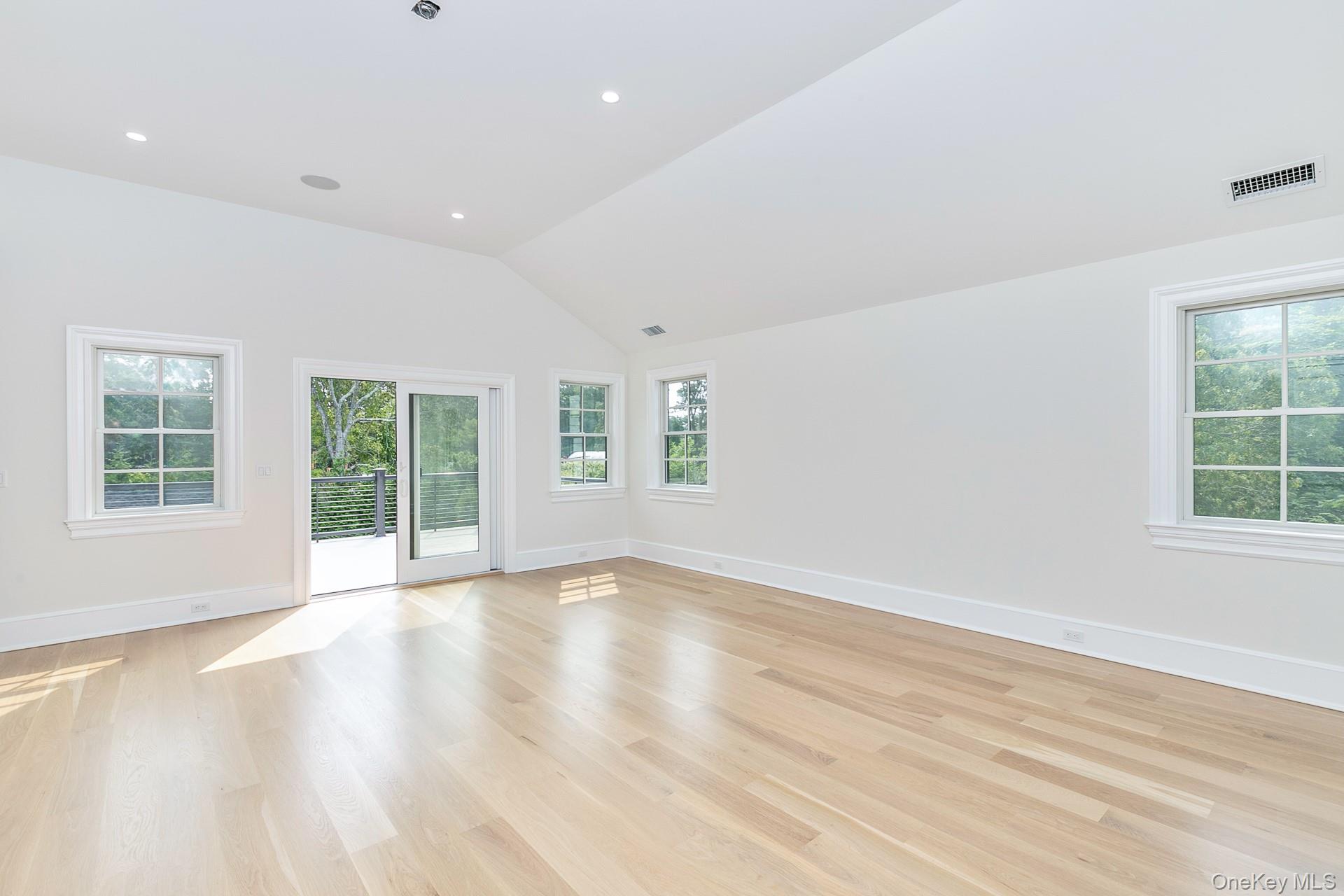 66 Peters Lane Property Photo 28