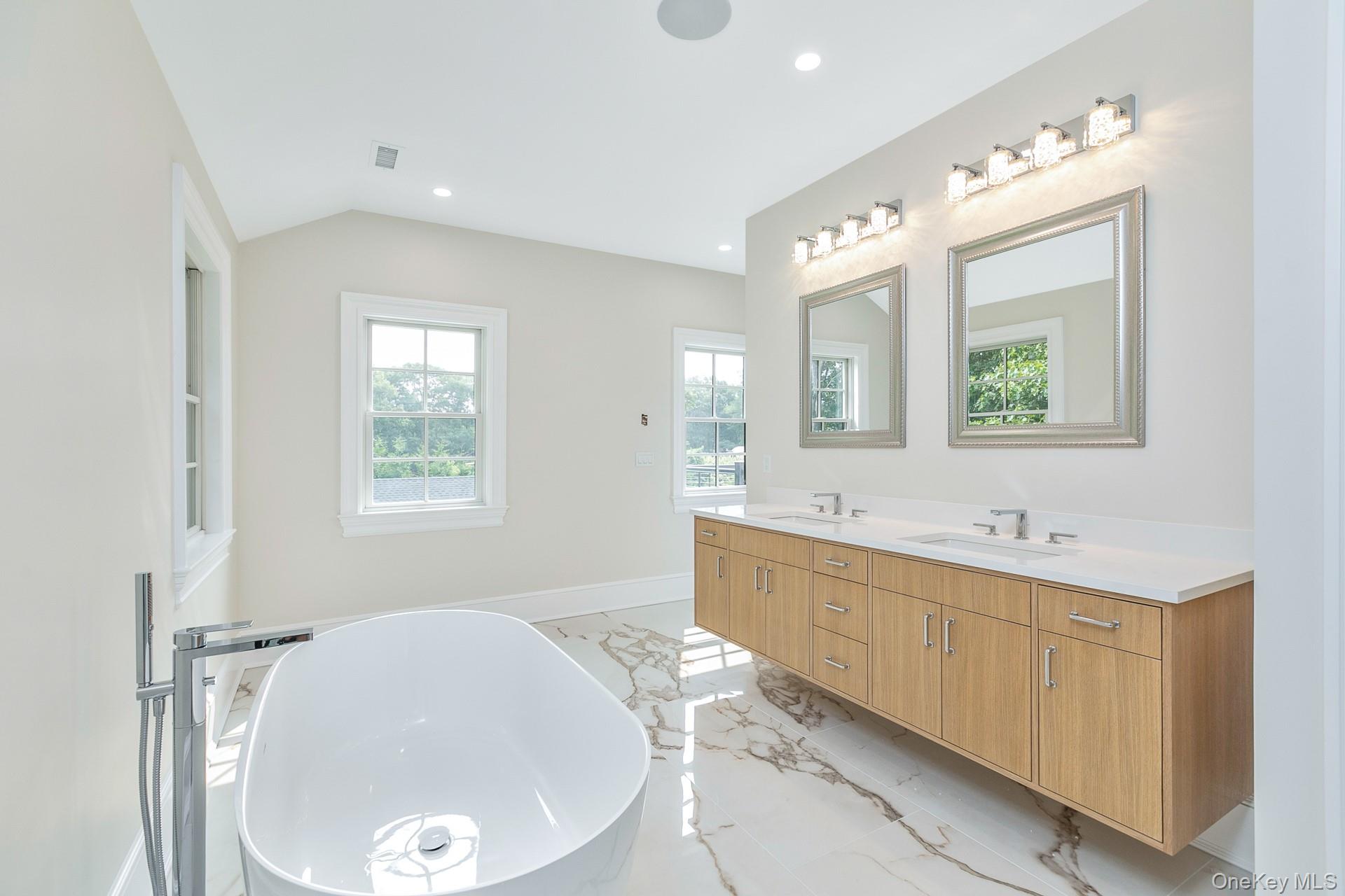 66 Peters Lane Property Photo 32