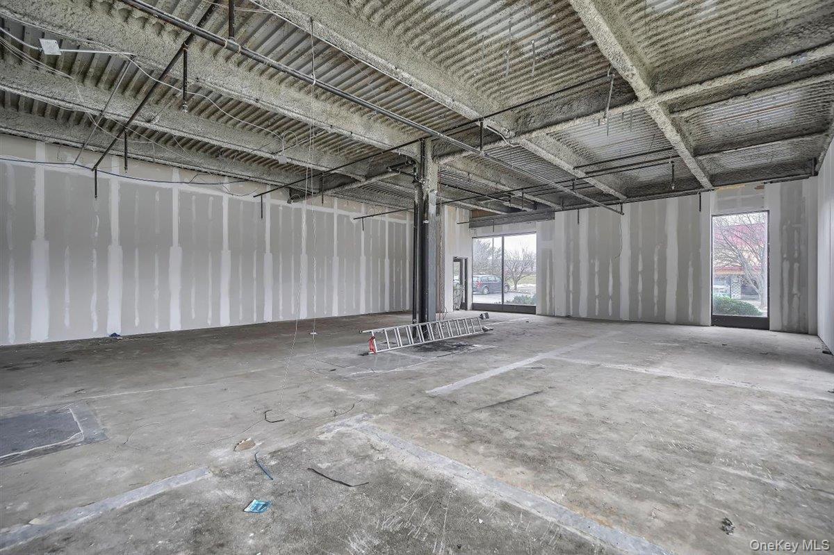 15 Matthews Street B Property Photo 9