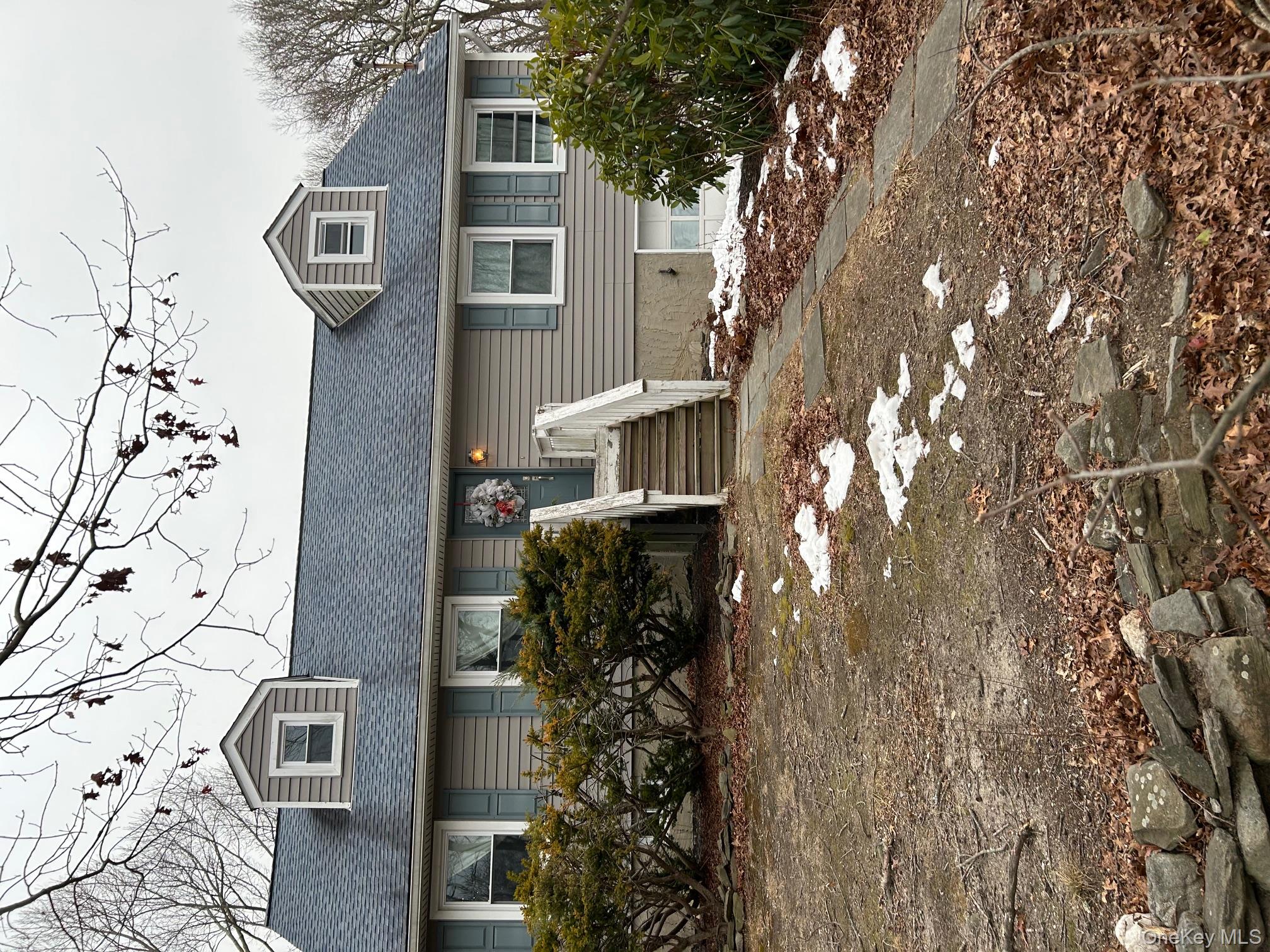 572 Puritan Drive Property Photo 1