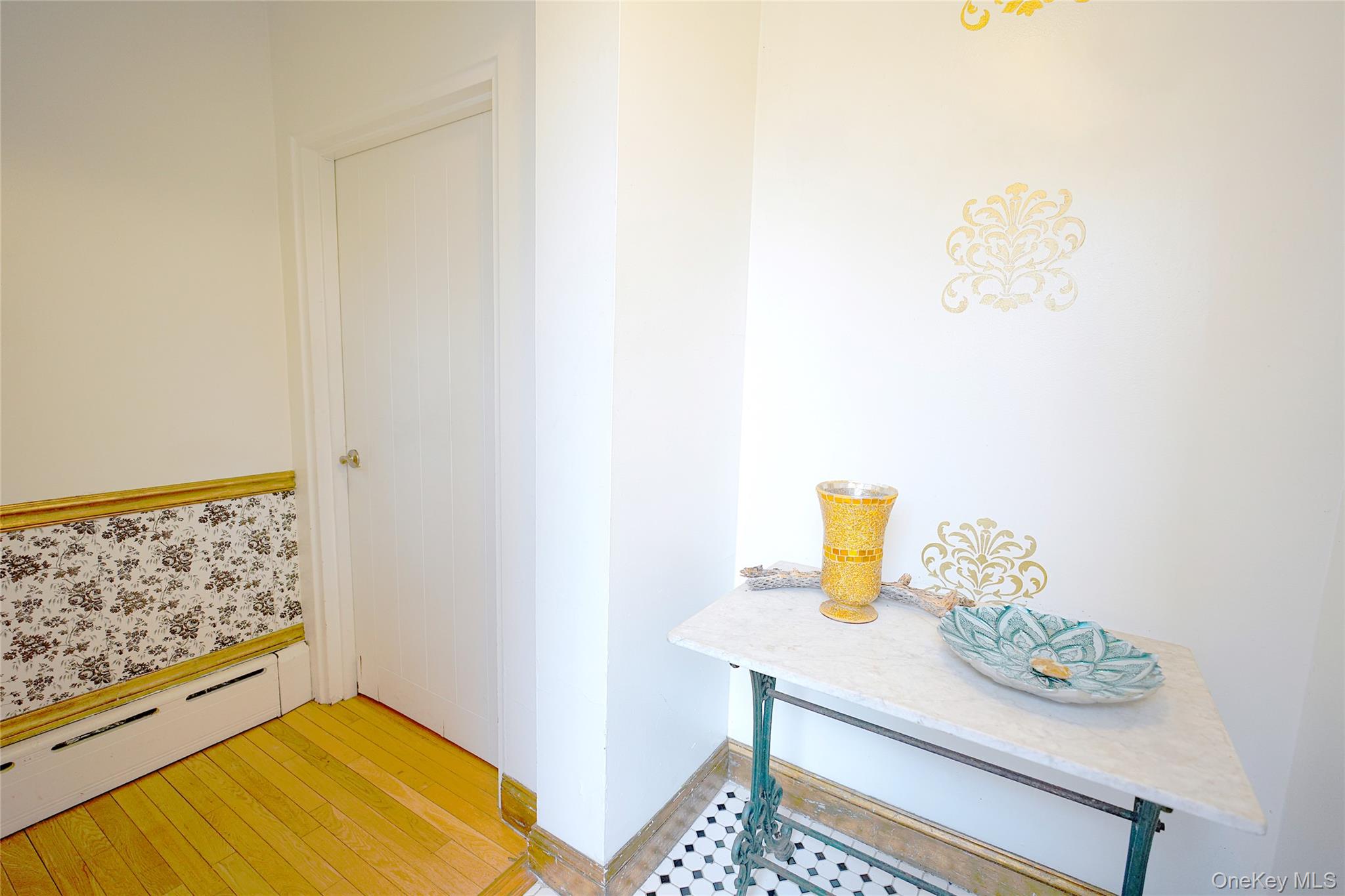37 Centre Street Property Photo 18