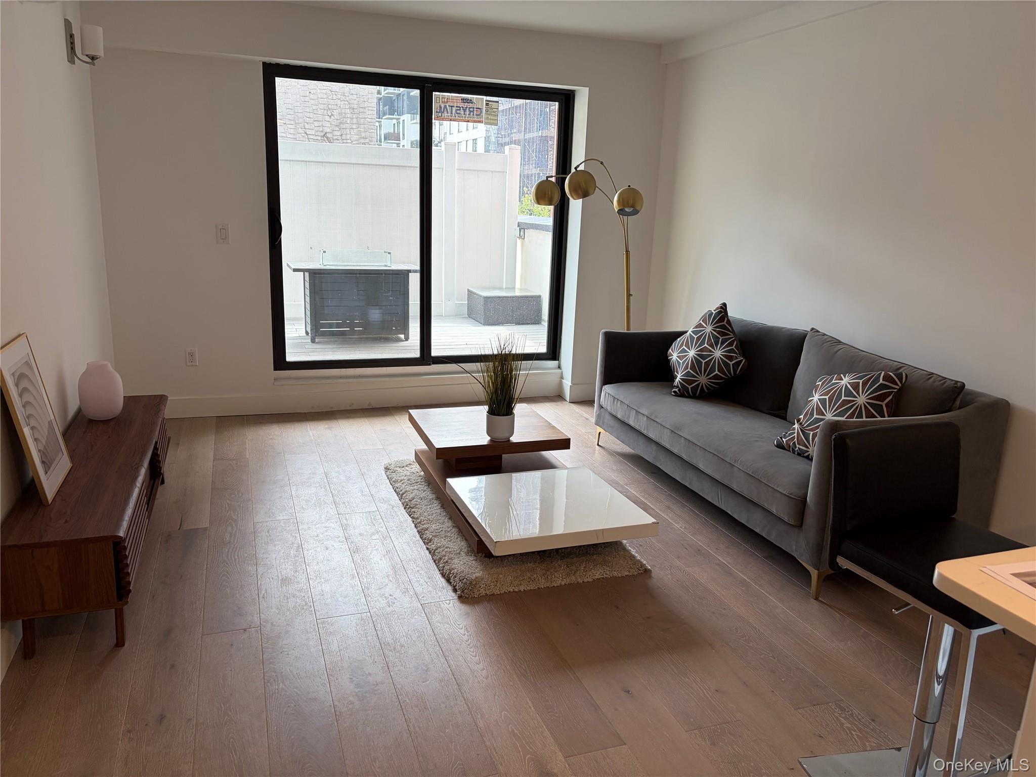 52-16 Roosevelt Avenue 2c Property Photo 2