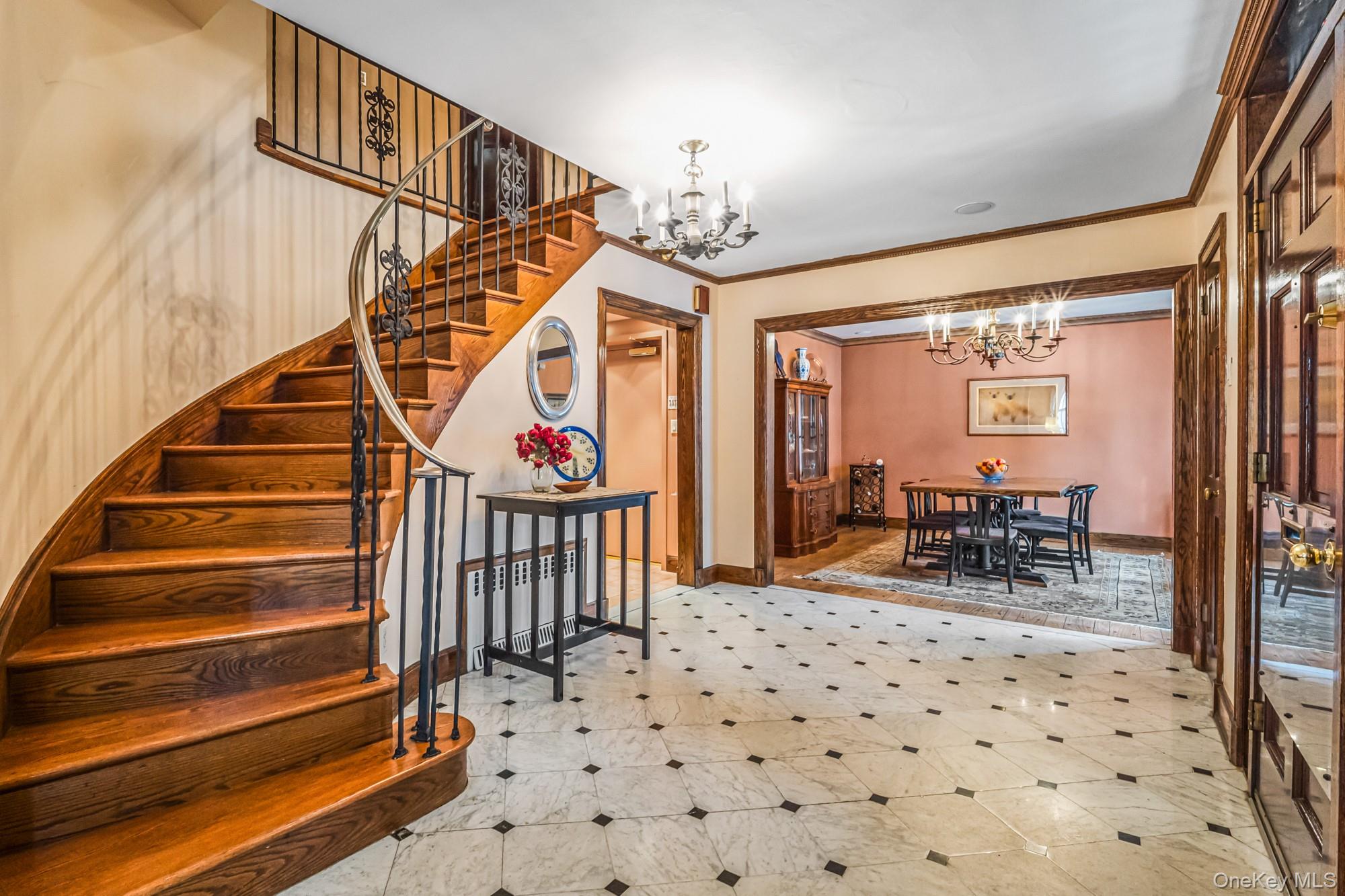 31 Puritan Avenue Property Photo 7