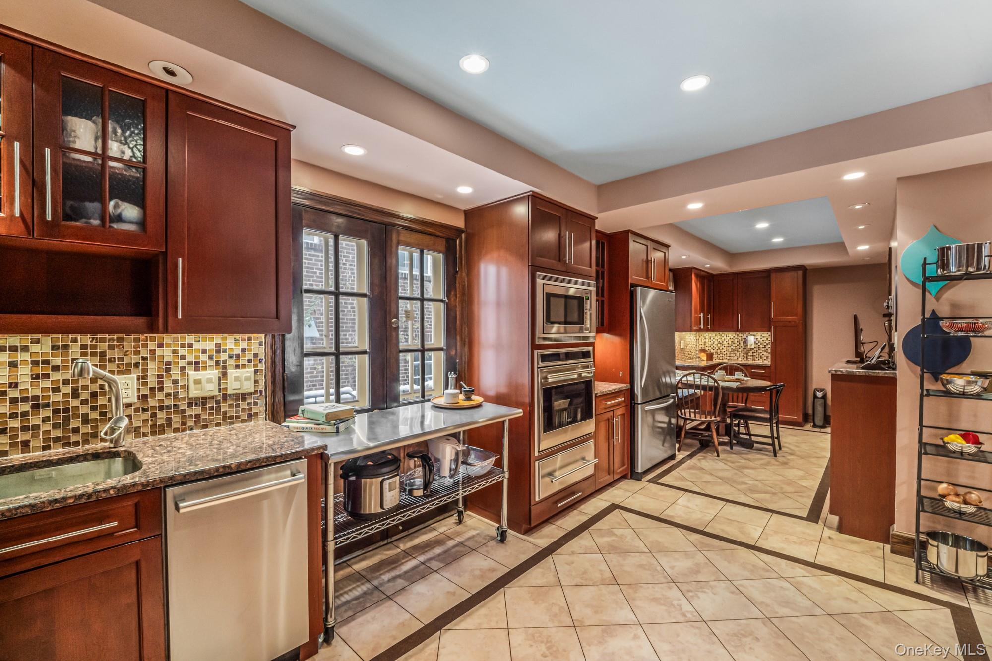31 Puritan Avenue Property Photo 14