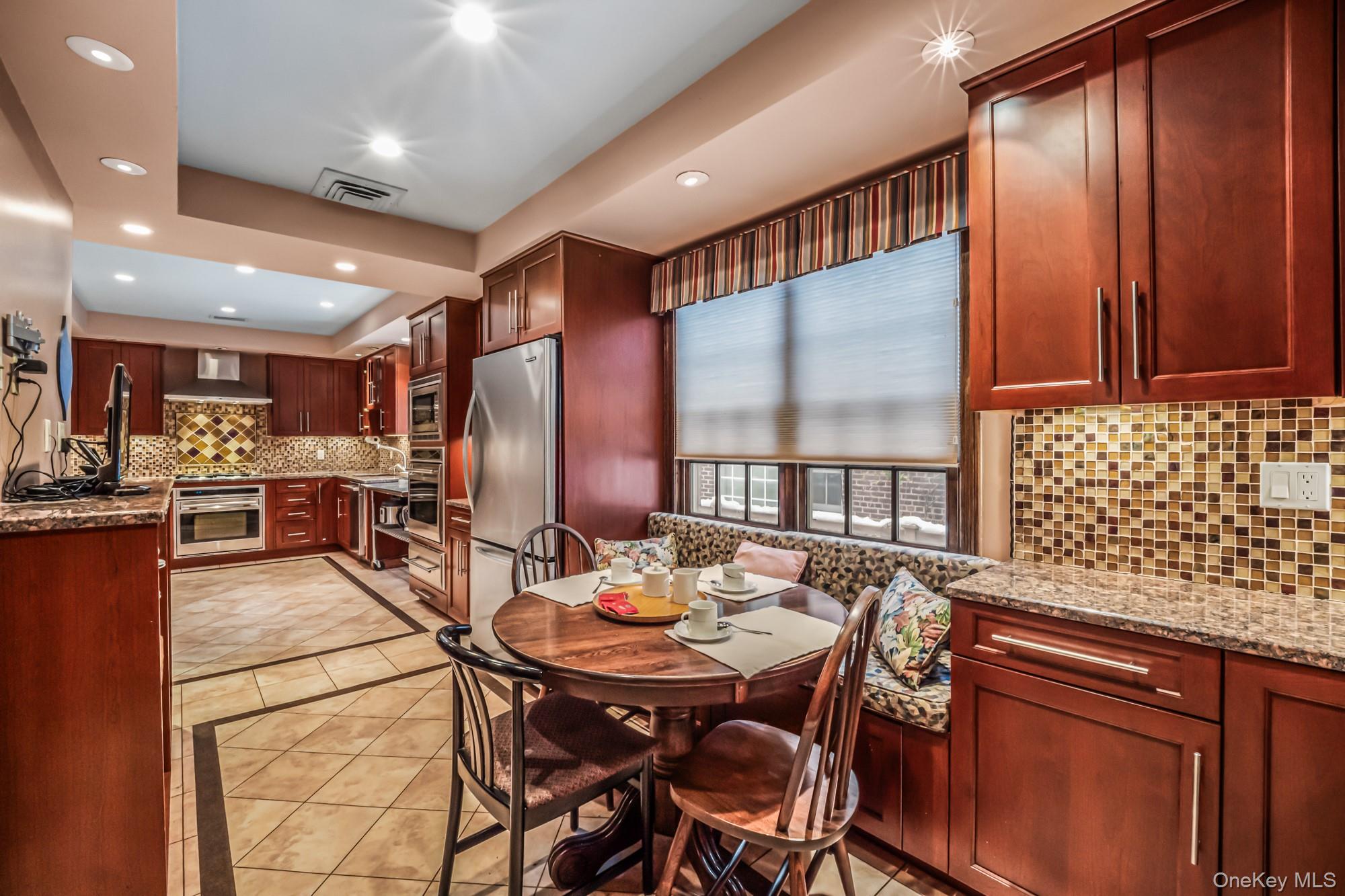 31 Puritan Avenue Property Photo 16
